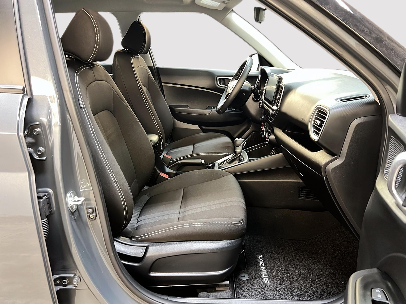 Hyundai Venue PREFERRED 2024 - image #8