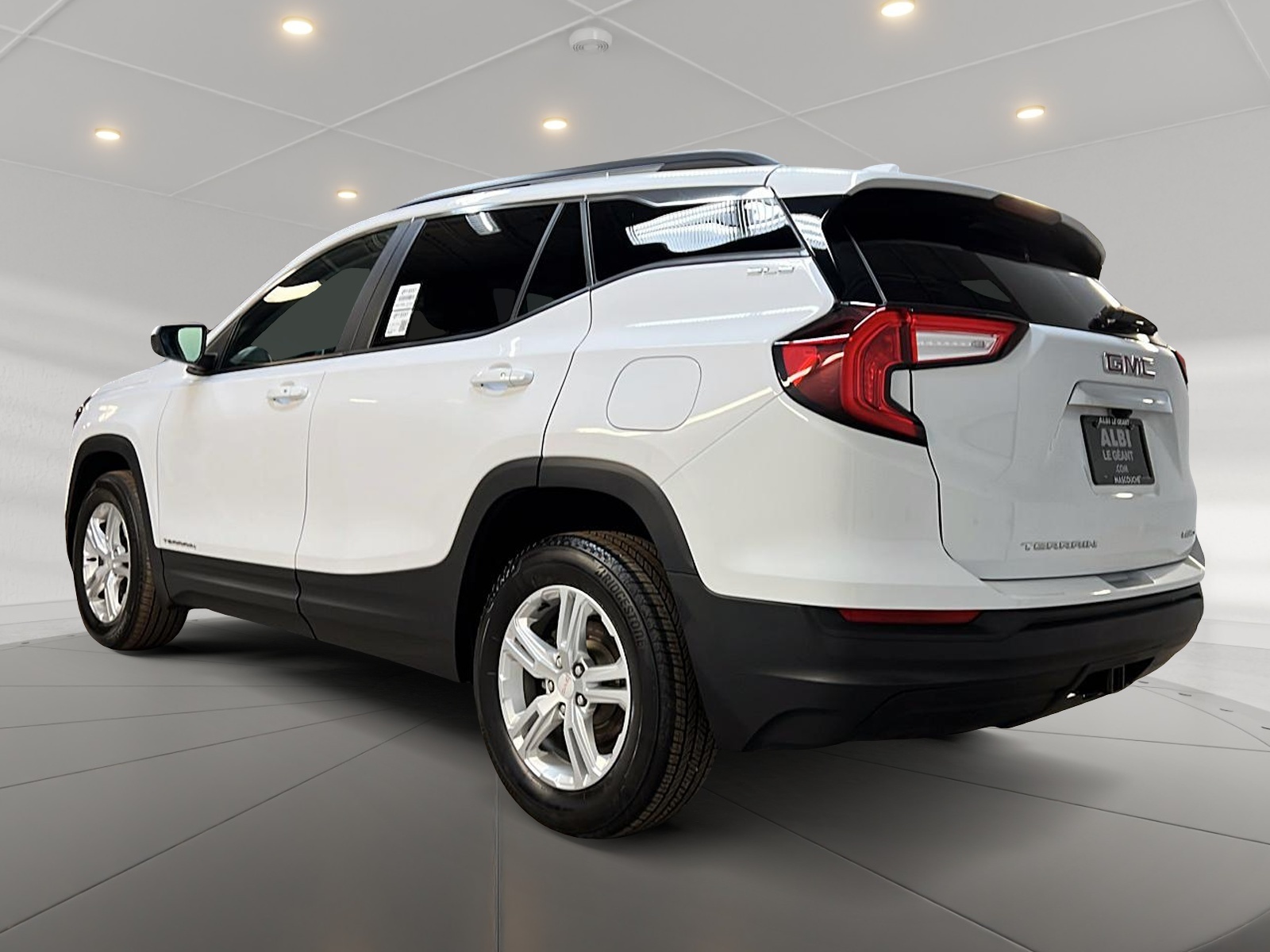 GMC Terrain SLE NAV 4RM 2022 - image #6