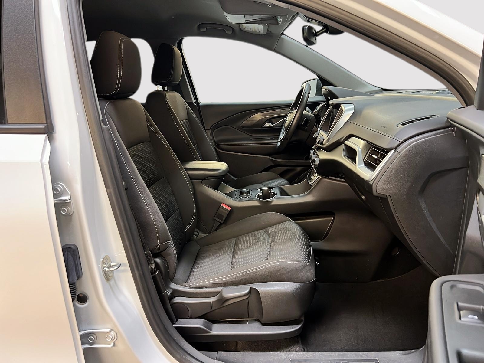 GMC Terrain SLE NAV 4RM 2022 - image #8