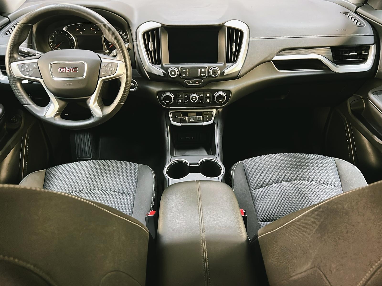 GMC Terrain 2022 - Image #10