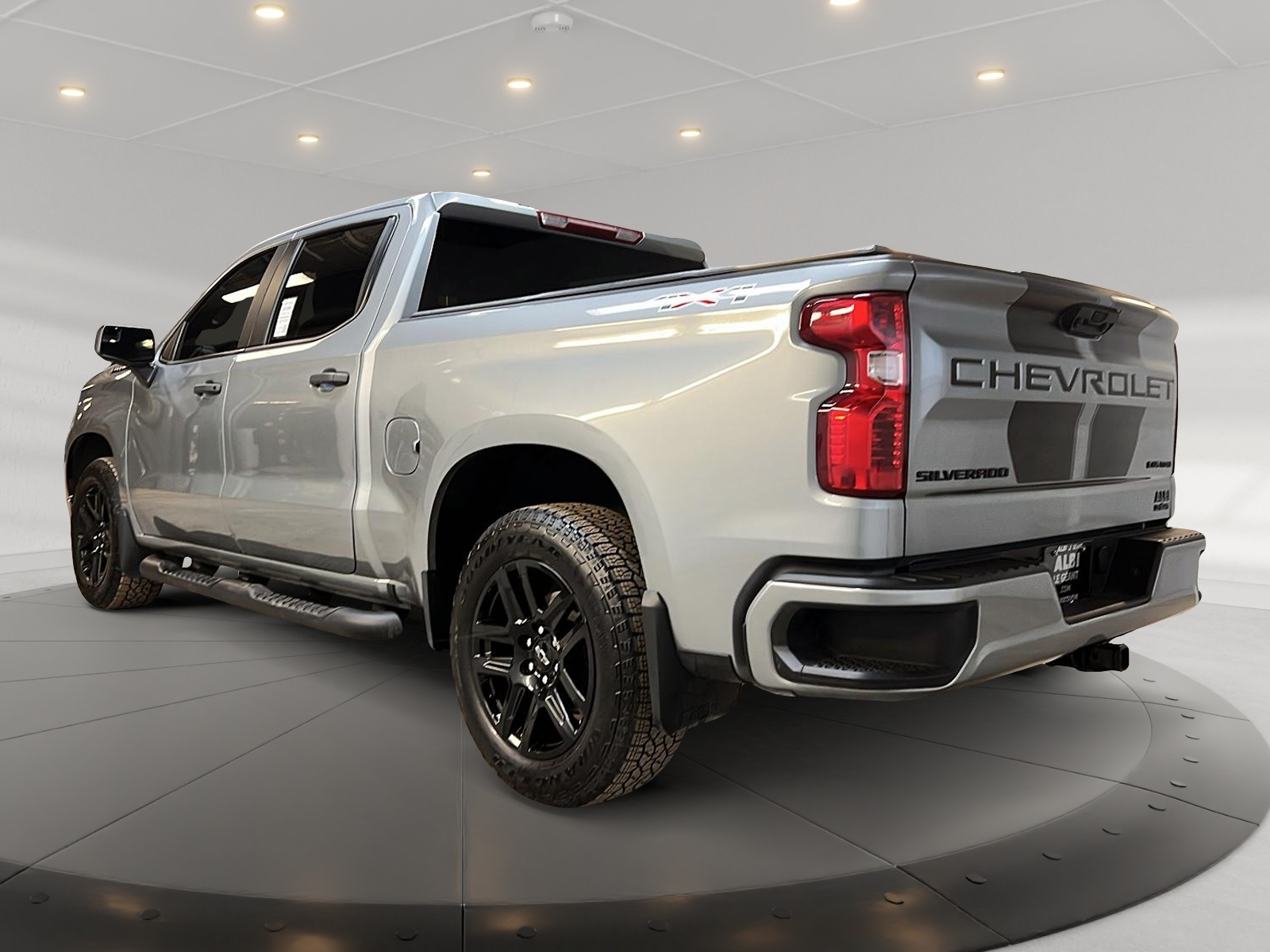 Chevrolet Silverado 1500 CUSTOM EDITION RALLY CREW CAB 4X4 2024 - image #6