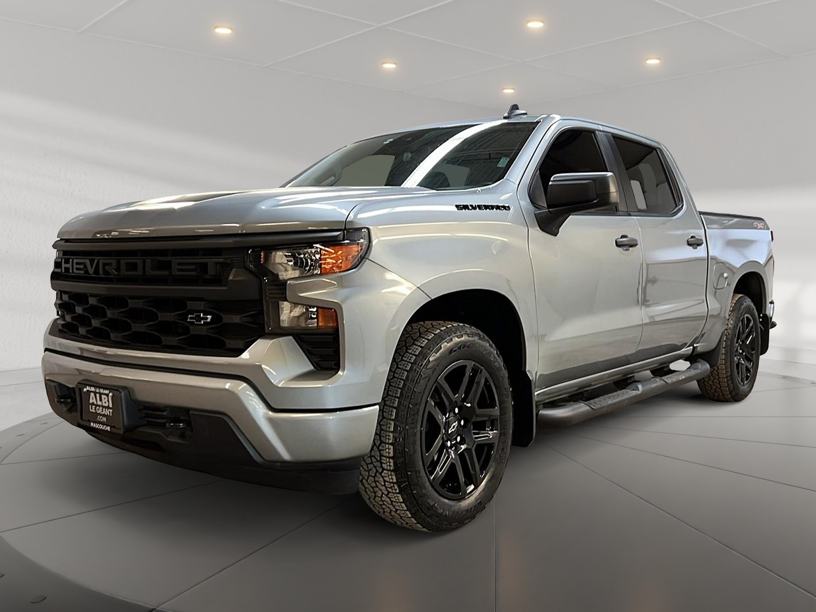 Chevrolet Silverado 1500 CUSTOM EDITION RALLY CREW CAB 4X4 2024 - image #1