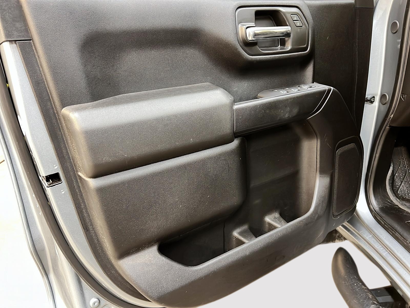 Chevrolet Silverado 1500 CUSTOM EDITION RALLY CREW CAB 4X4 2024 - image #21