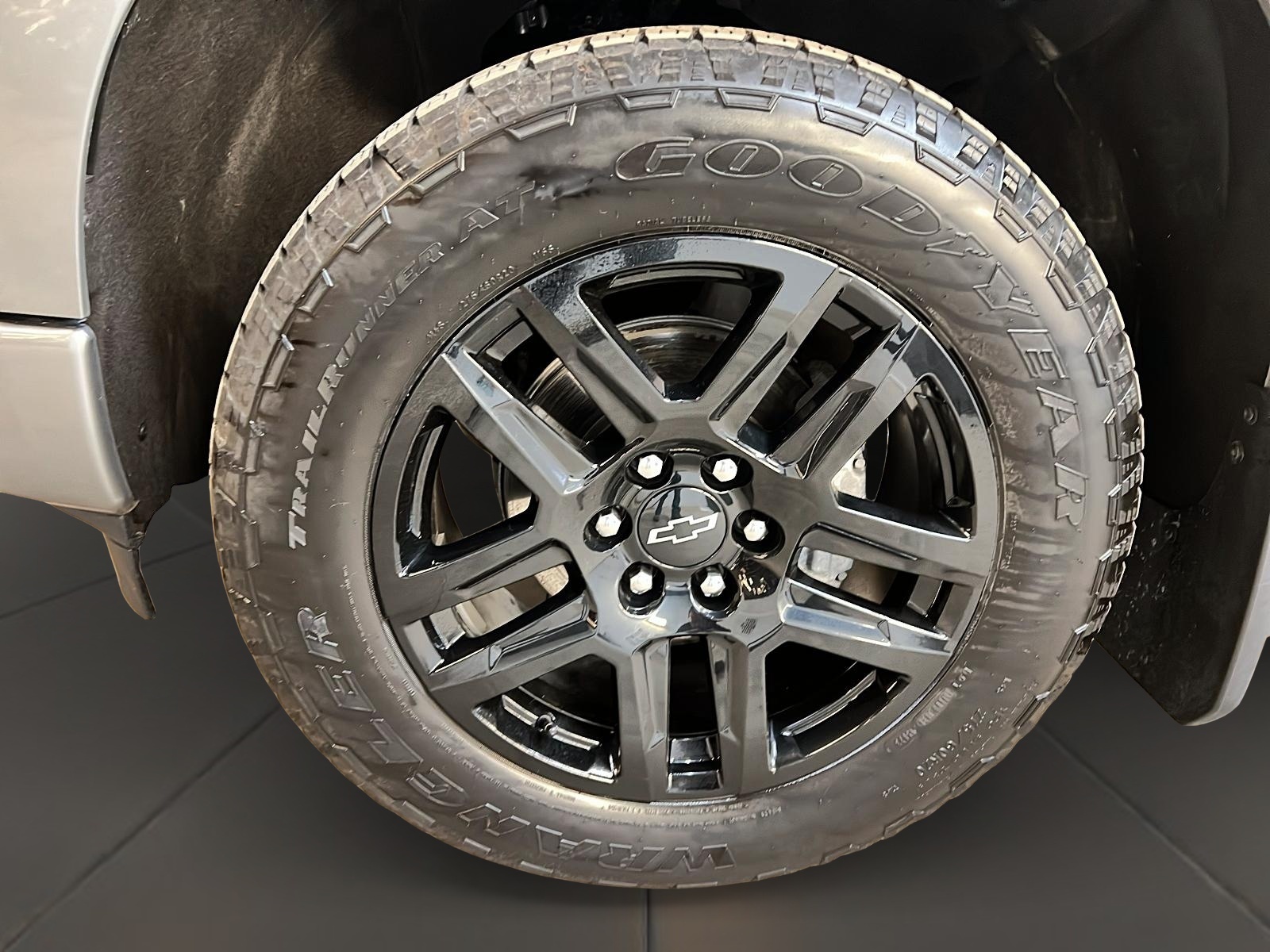 Chevrolet Silverado 1500 CUSTOM EDITION RALLY CREW CAB 4X4 2024 - image #27