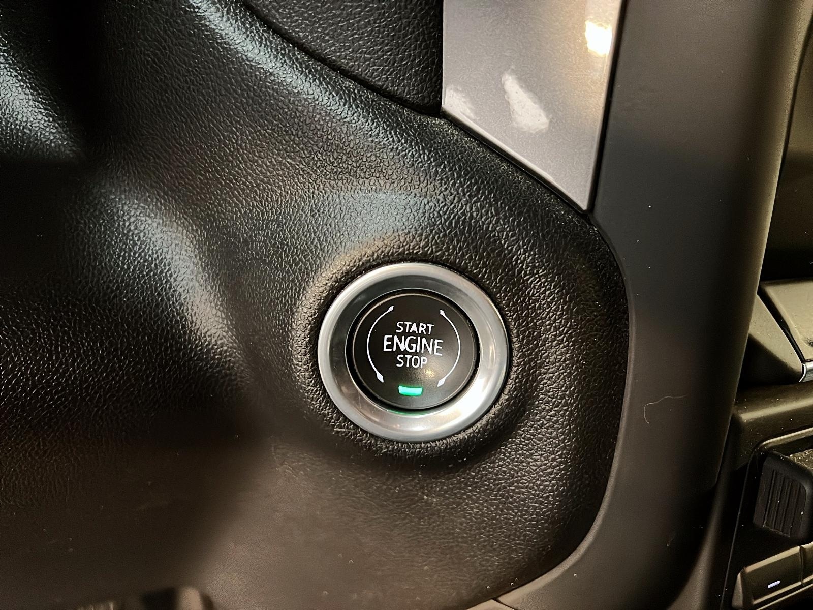 Chevrolet Silverado 1500 CUSTOM EDITION RALLY CREW CAB 4X4 2024 - image #17