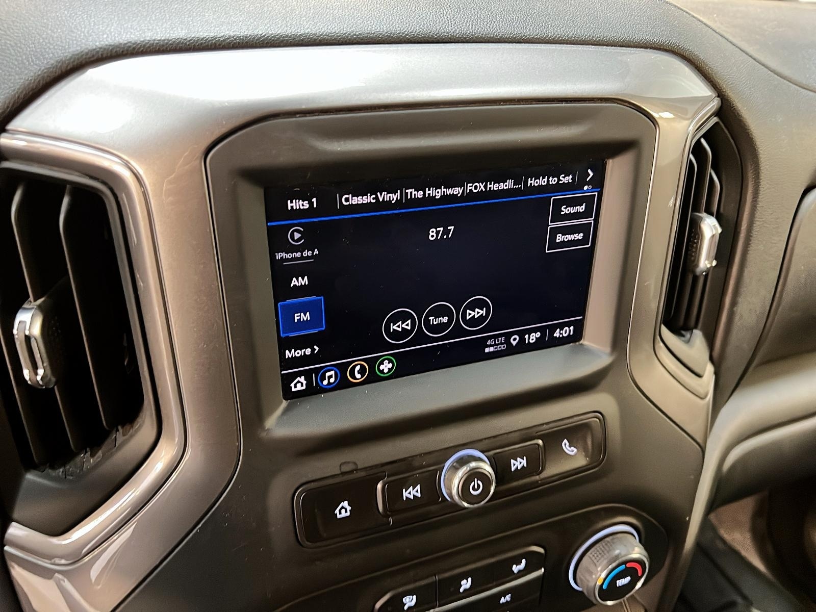 Chevrolet Silverado 1500 CUSTOM EDITION RALLY CREW CAB 4X4 2024 - image #15