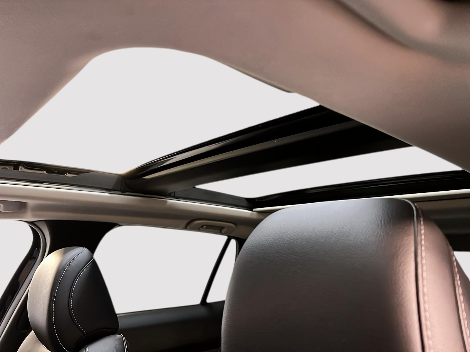 Mazda CX-50 GS LUXE TOIT PANO 4RM 2025 - image #10