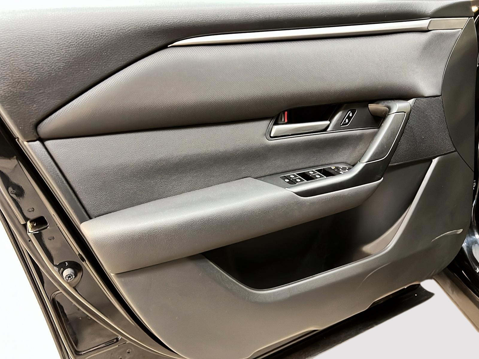 Mazda CX-50 2025 - Image #25