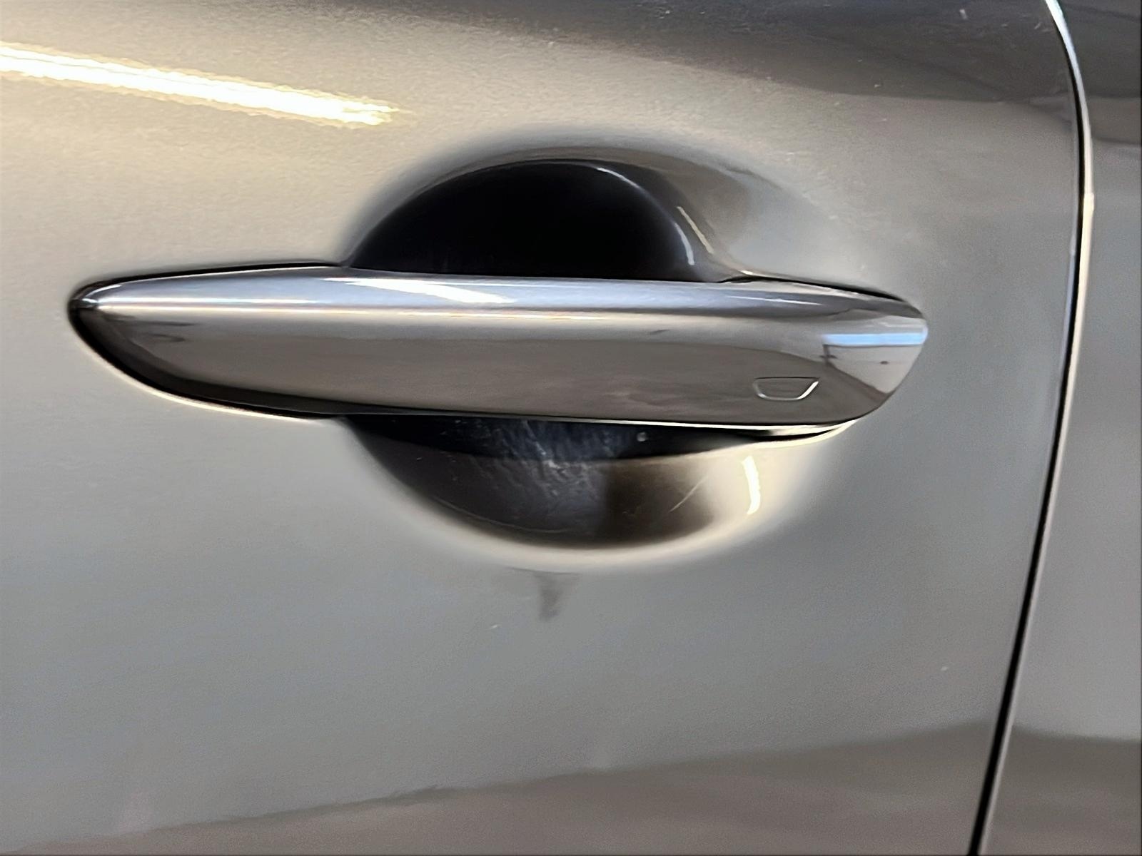 Mazda MX-30 2022 - Image #25