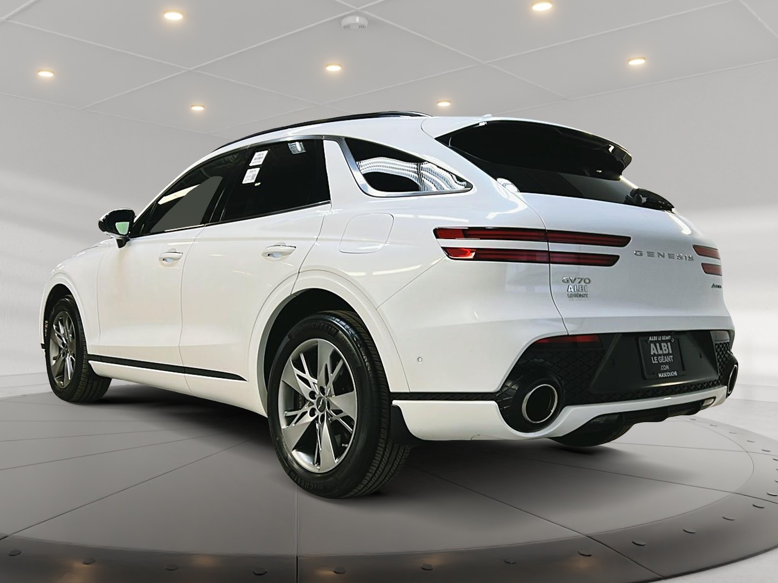 Genesis GV70 PRESTIGE 2.5T  TOIT PANO NAV 4RM 2023 - image #6