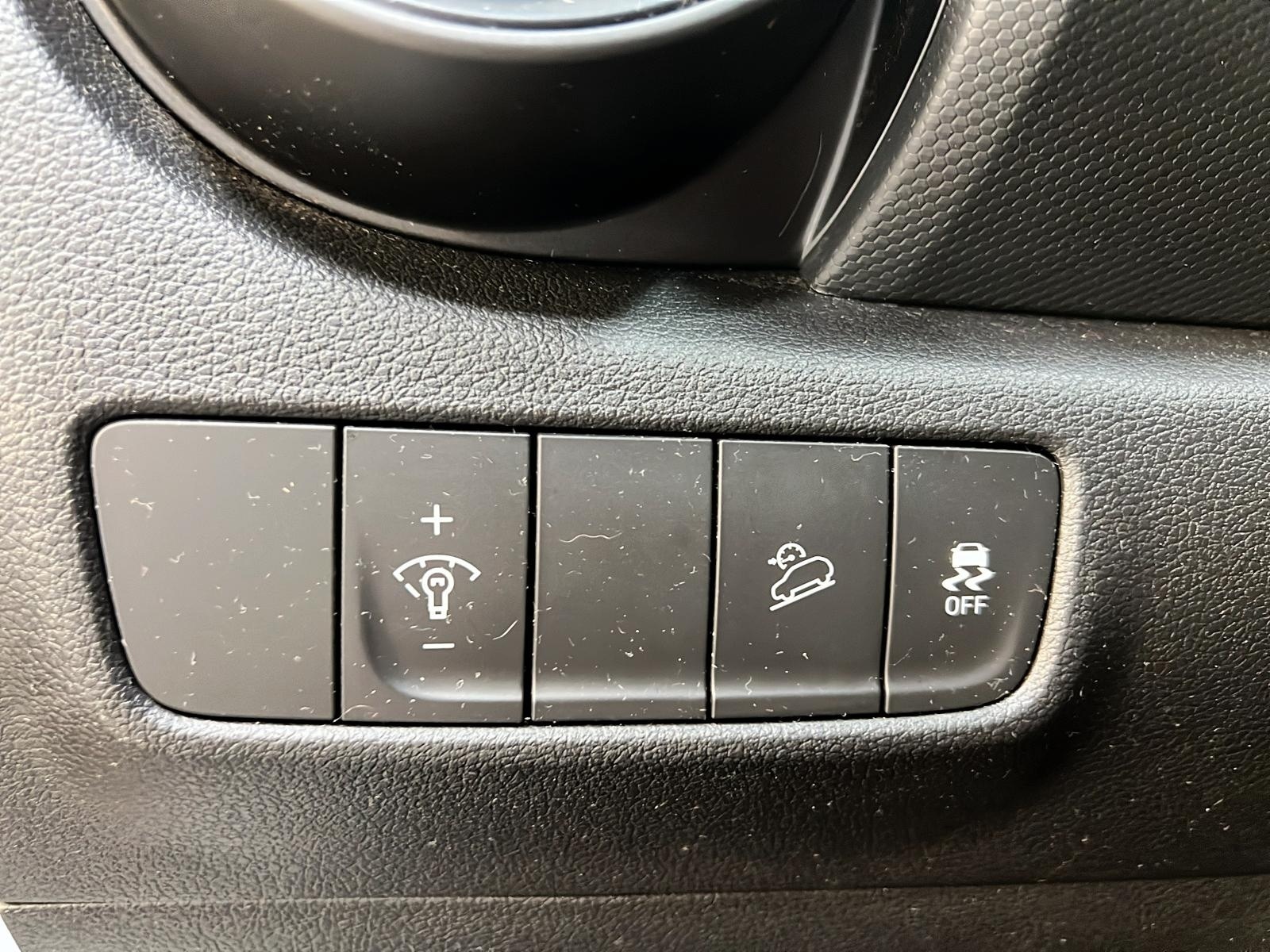 Hyundai Kona 2023 - Image #21