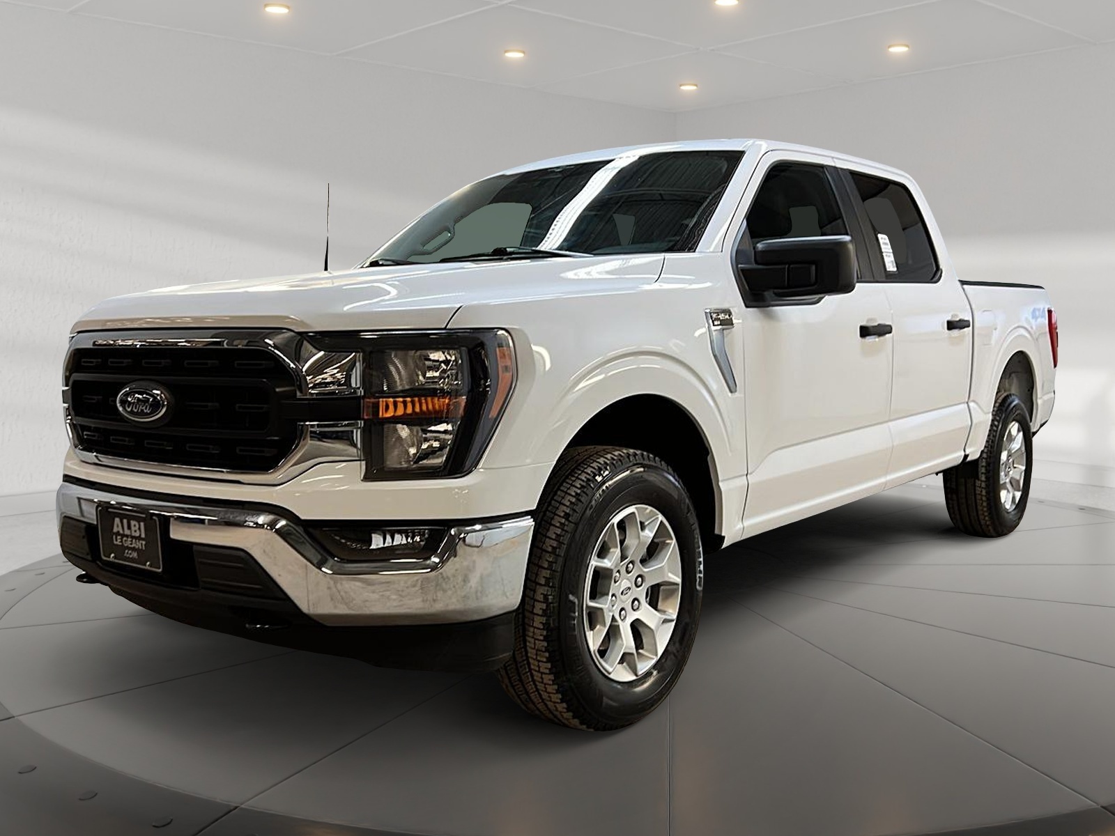 Ford F-150 XLT SUPER CREW NAV 4X4 2023 - image #1