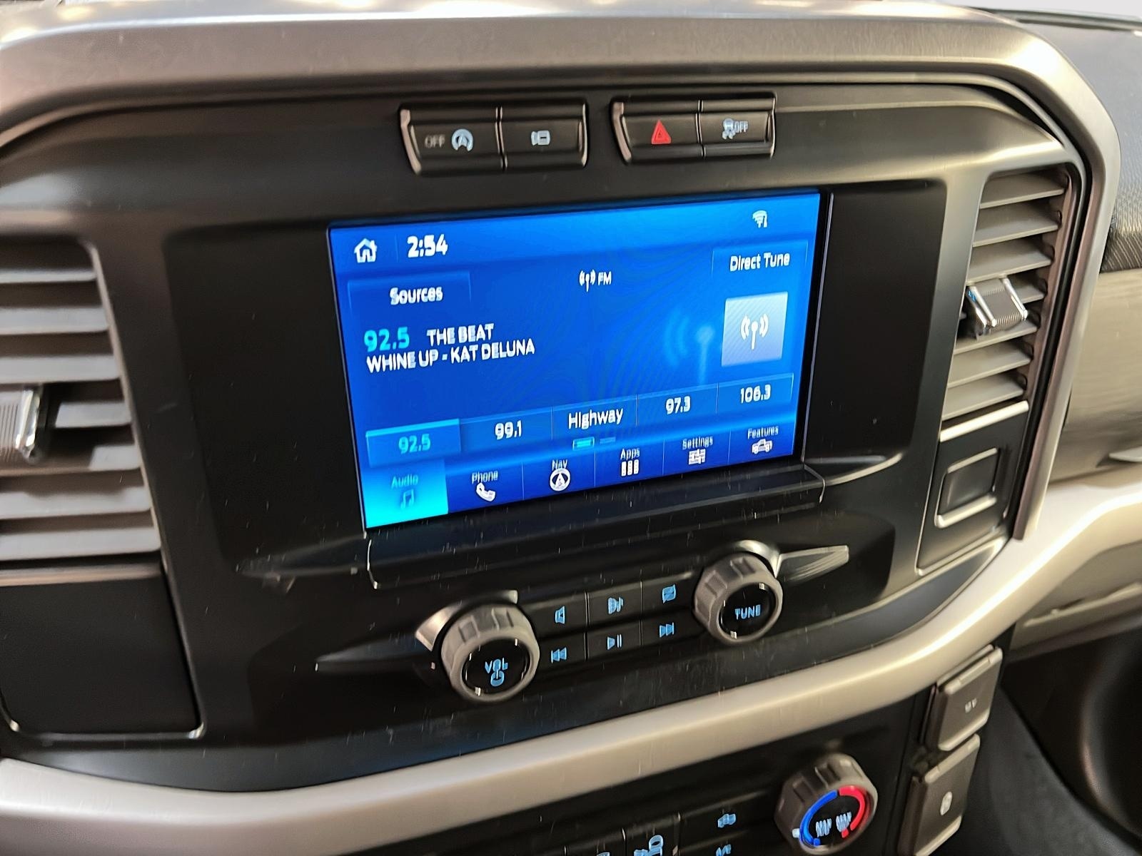 Ford F-150 XLT SUPER CREW NAV 4X4 2023 - image #15