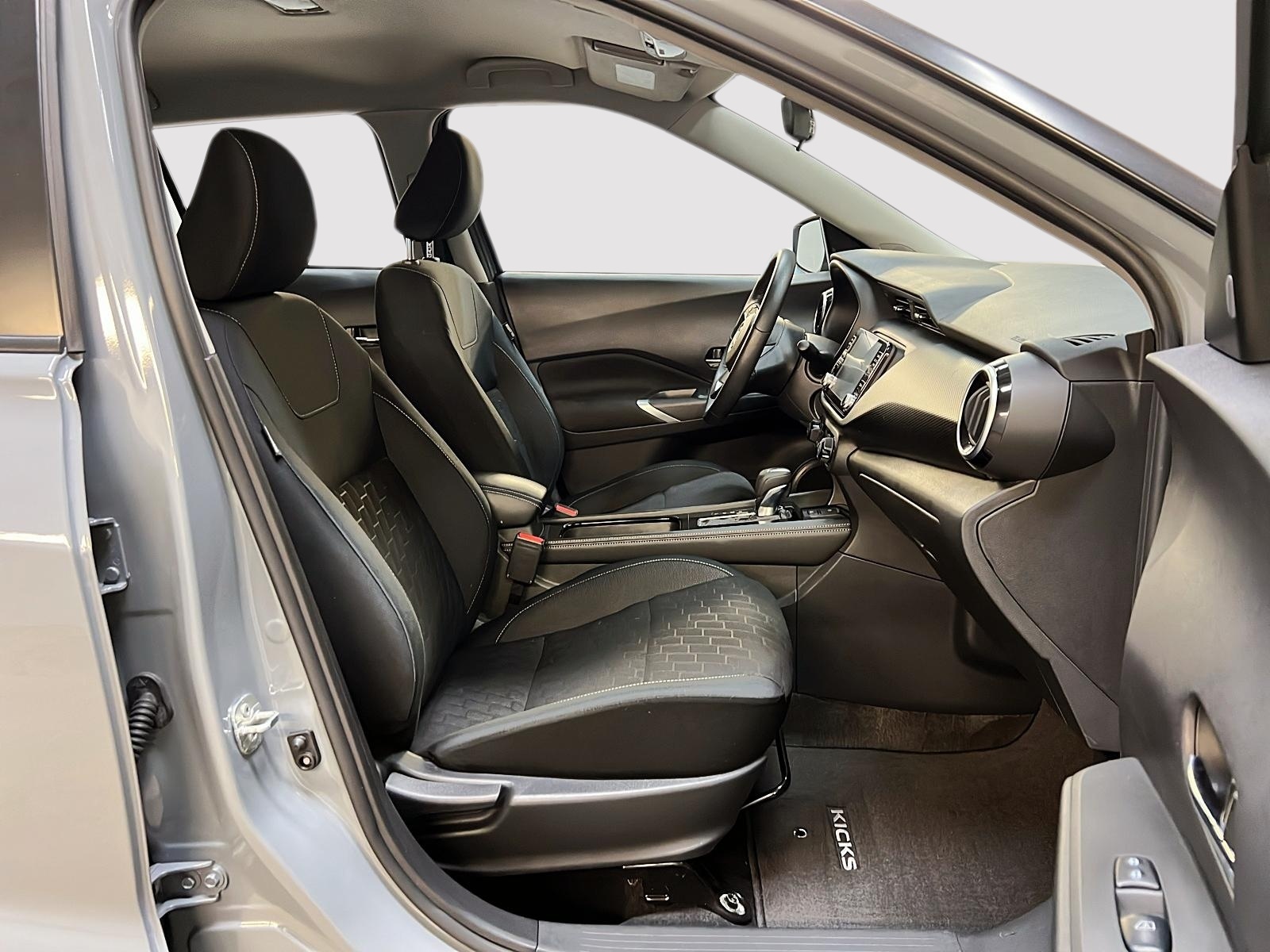 Nissan Kicks 2023 - Image #8