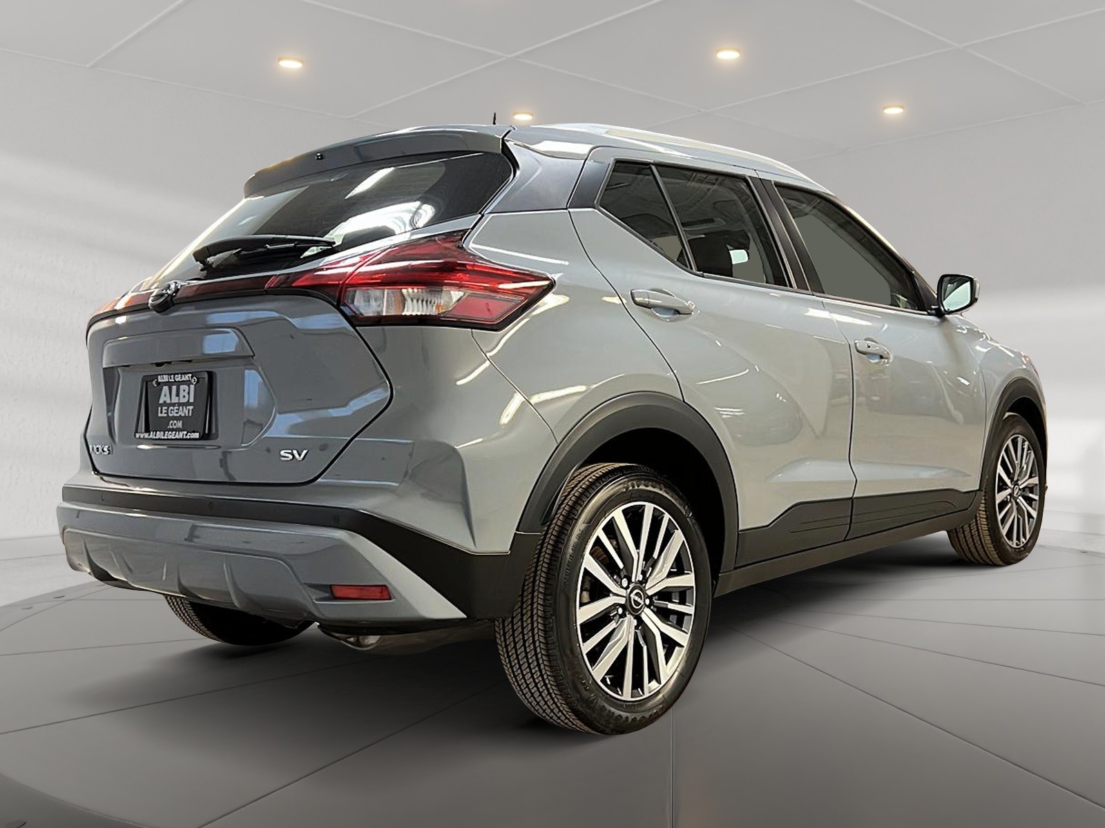 Nissan Kicks SV 2023 - image #4