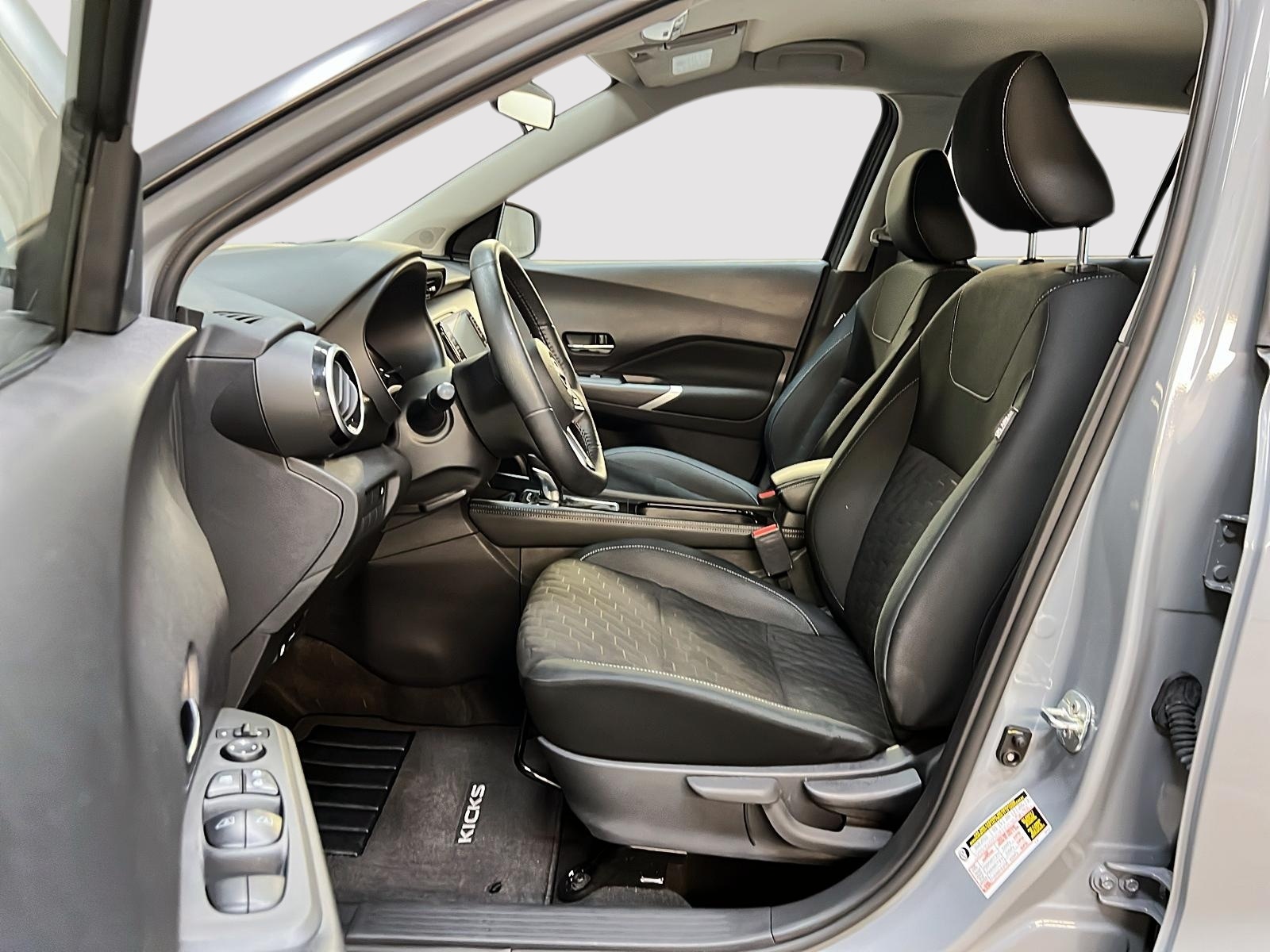 Nissan Kicks SV 2023 - image #7