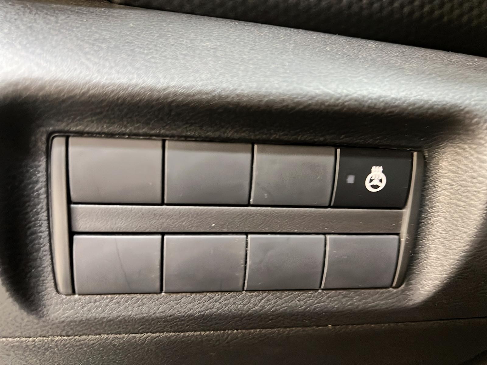 Nissan Kicks SV 2023 - image #20