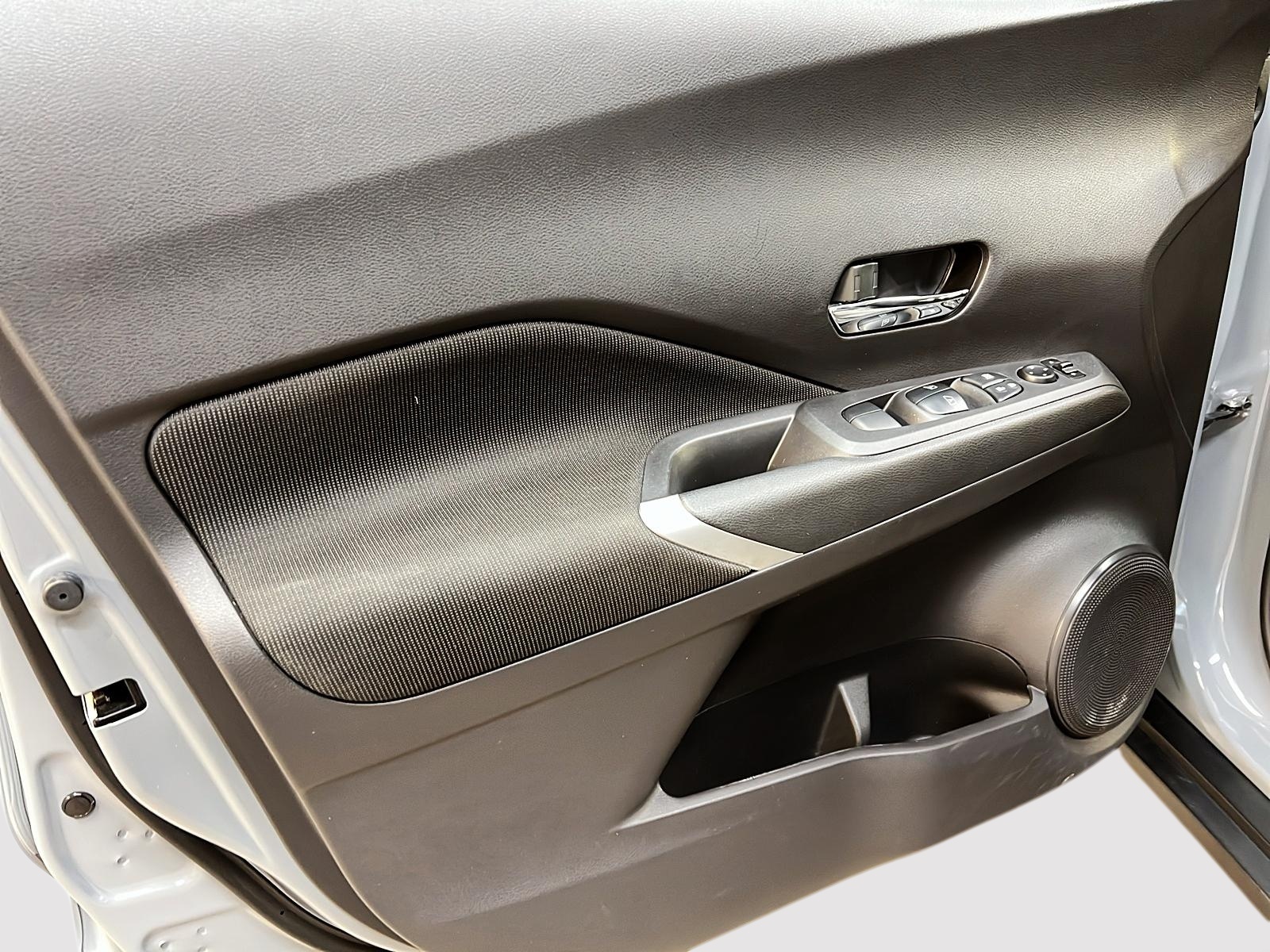 Nissan Kicks SV 2023 - image #22