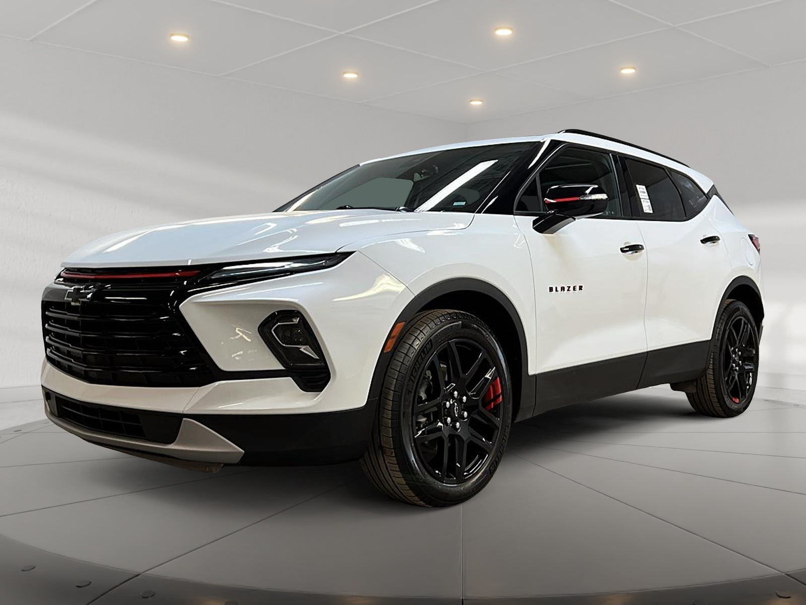 Chevrolet Blazer 2023 - Image #1