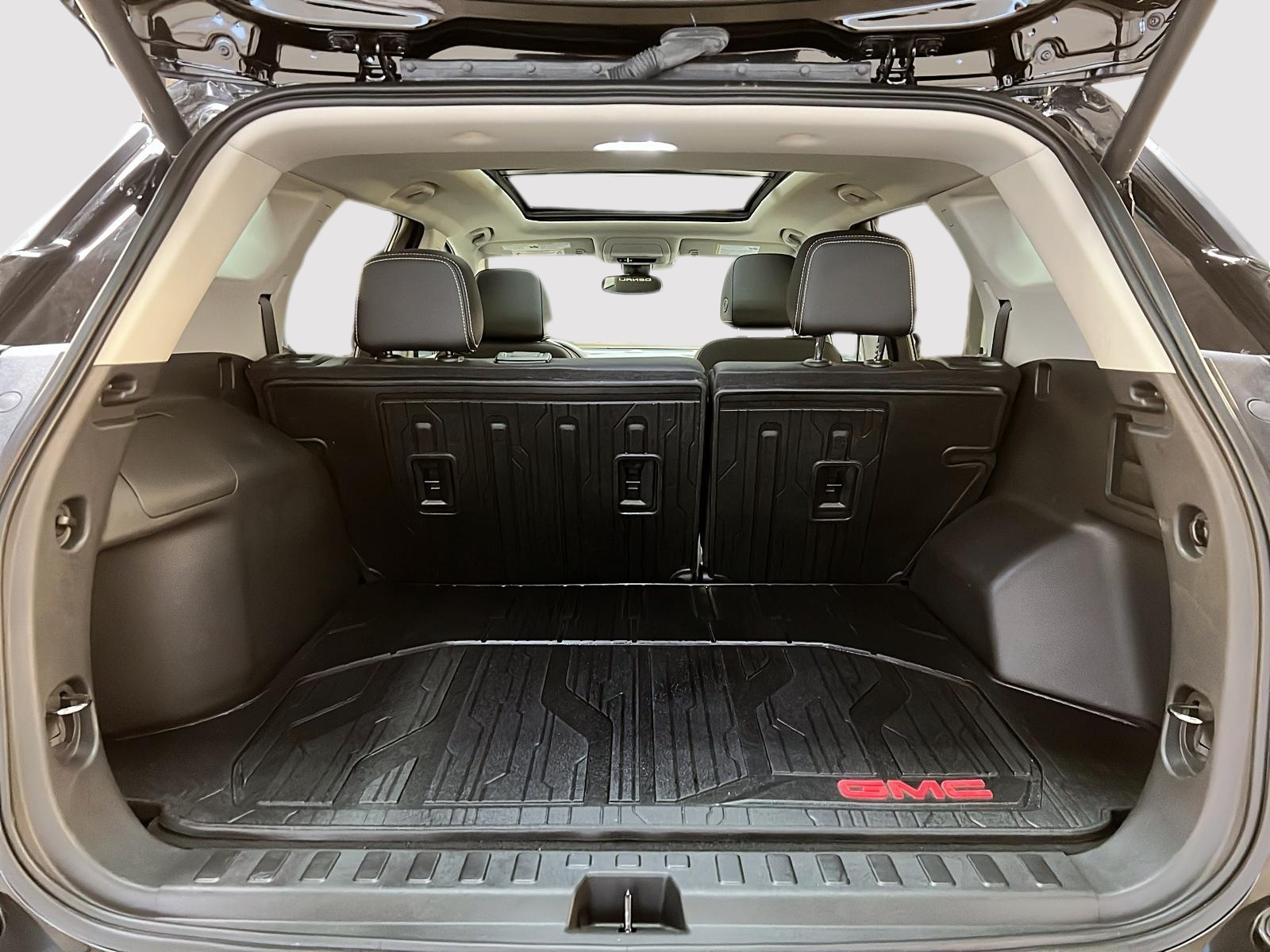 GMC Terrain 2023 - Image #13