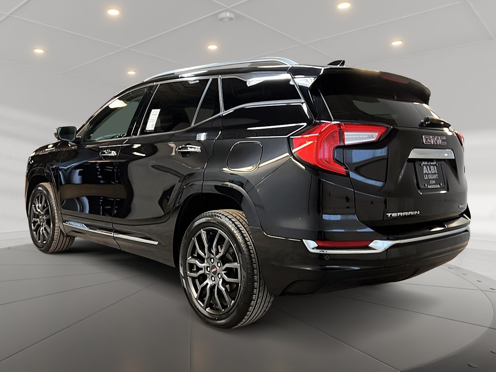 GMC Terrain 2023 - Image #6
