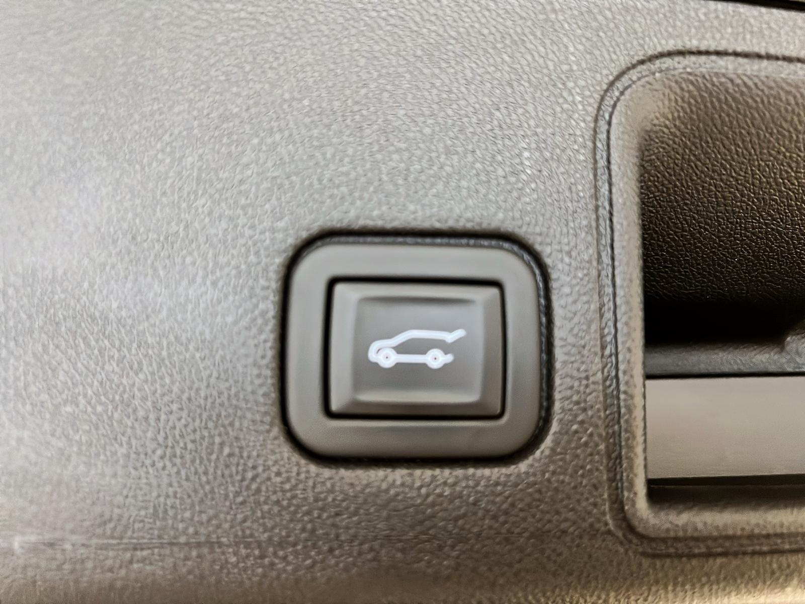 GMC Terrain 2023 - Image #14