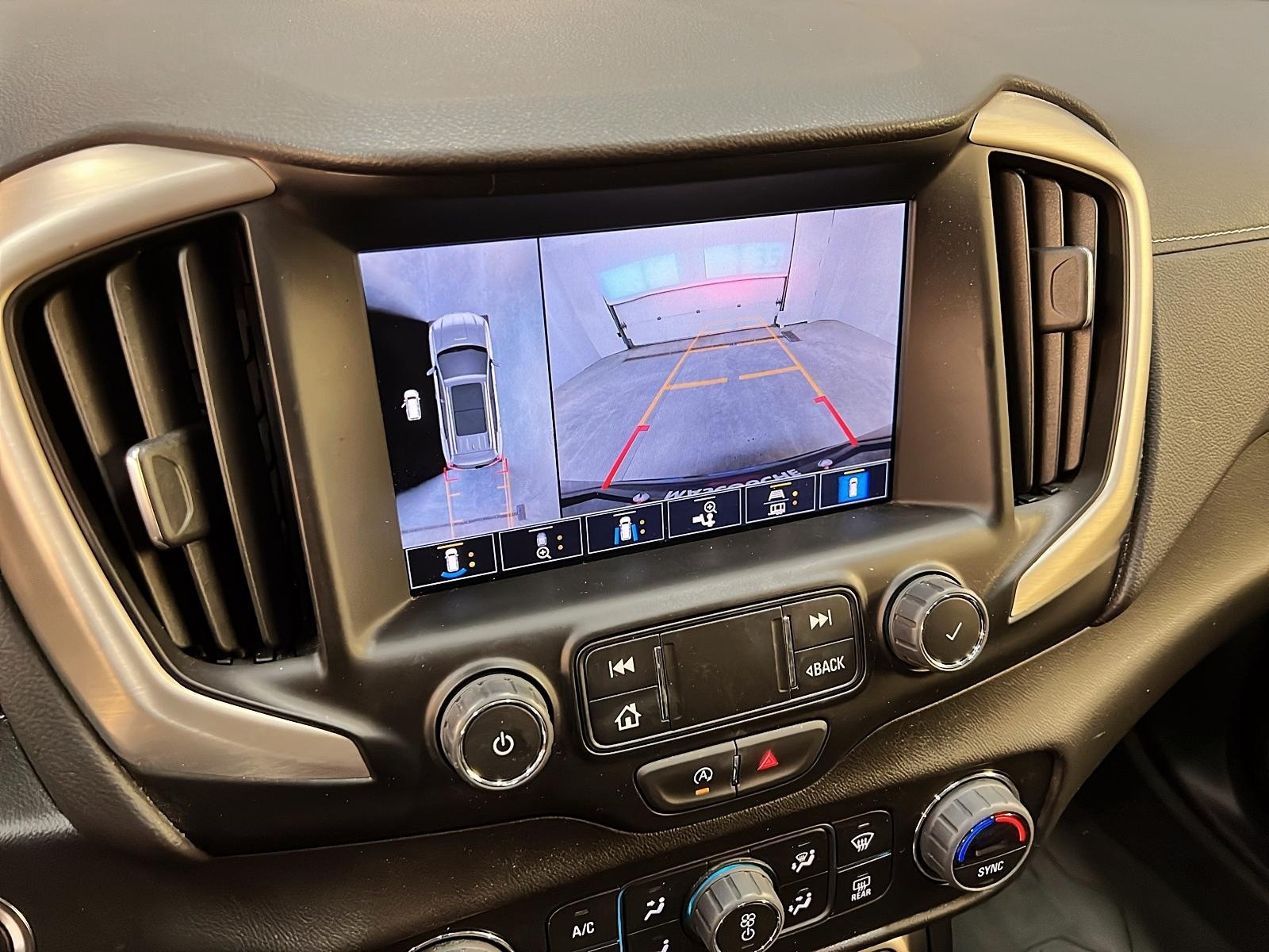GMC Terrain DENALI CUIR TOIT PANO NAV 4RM 2023 - image #18