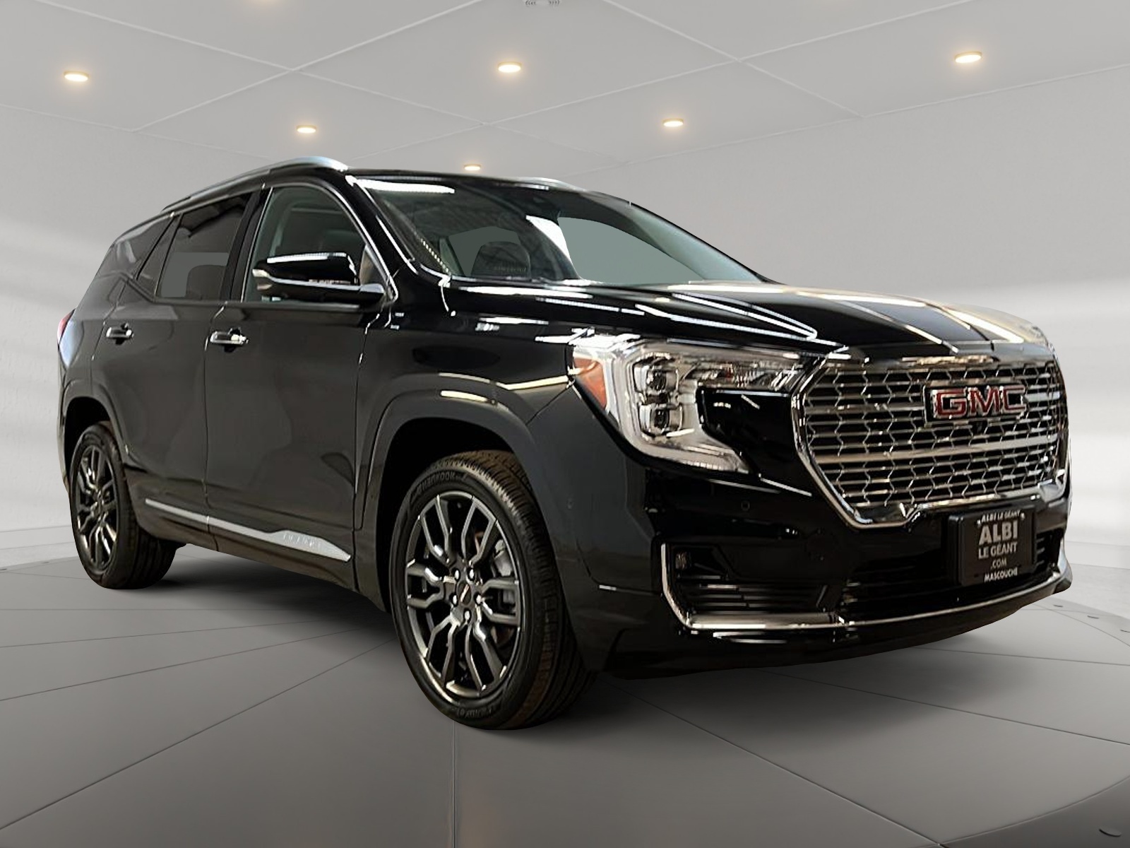 GMC Terrain 2024 - Image #3