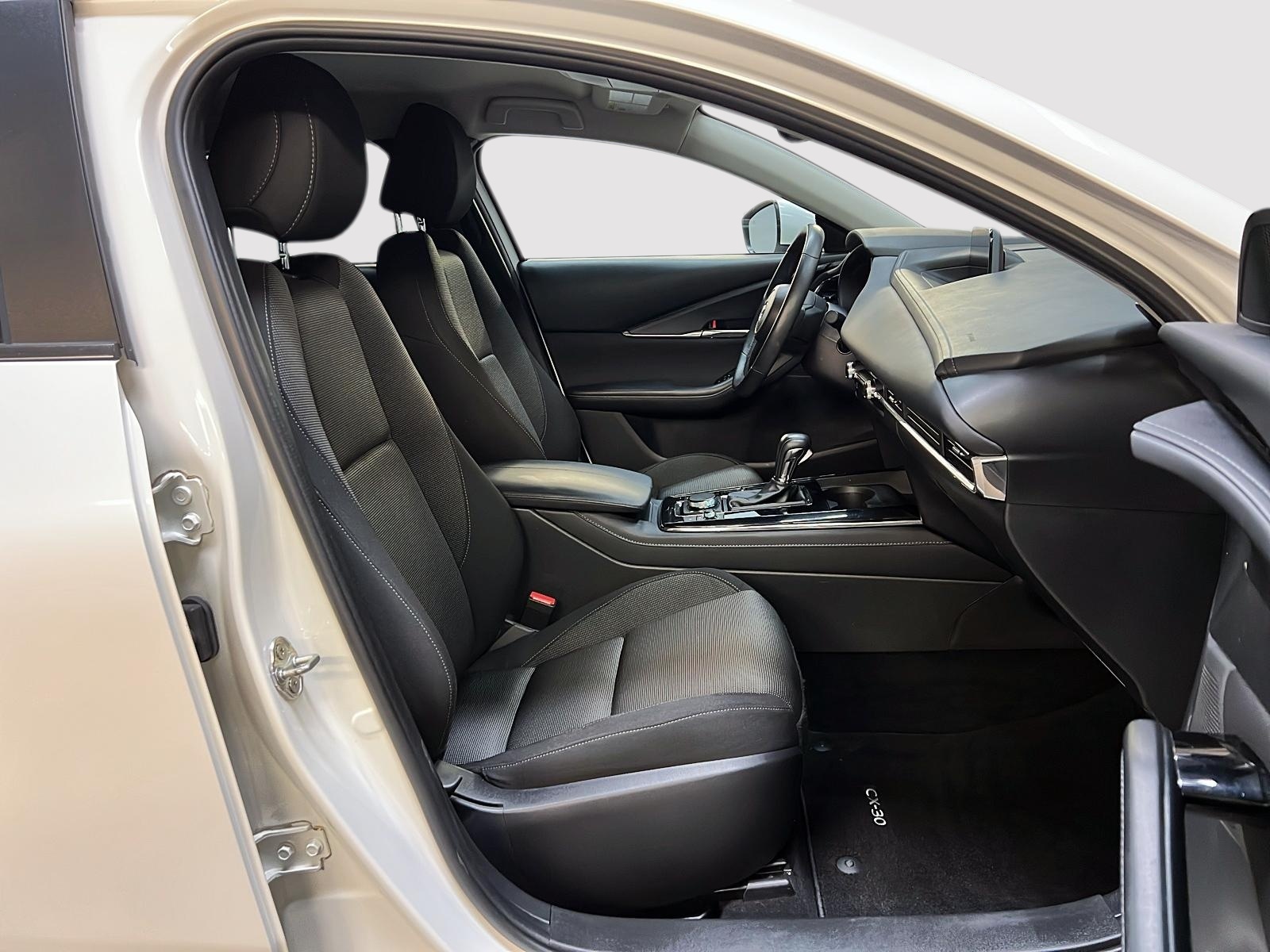 Mazda CX-30 GS 4RM 2022 - image #8