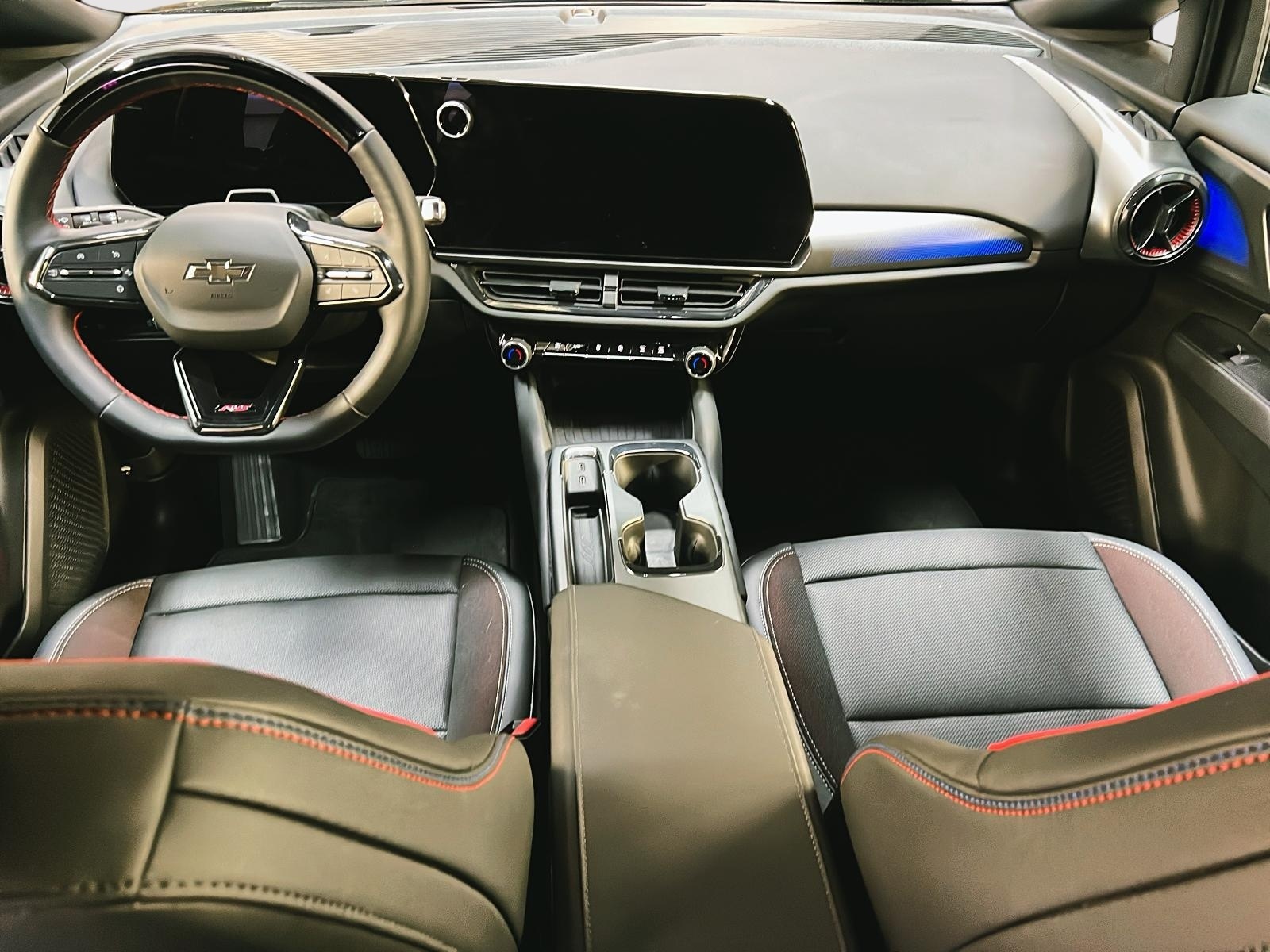 Chevrolet Equinox EV 2024 - Image #10