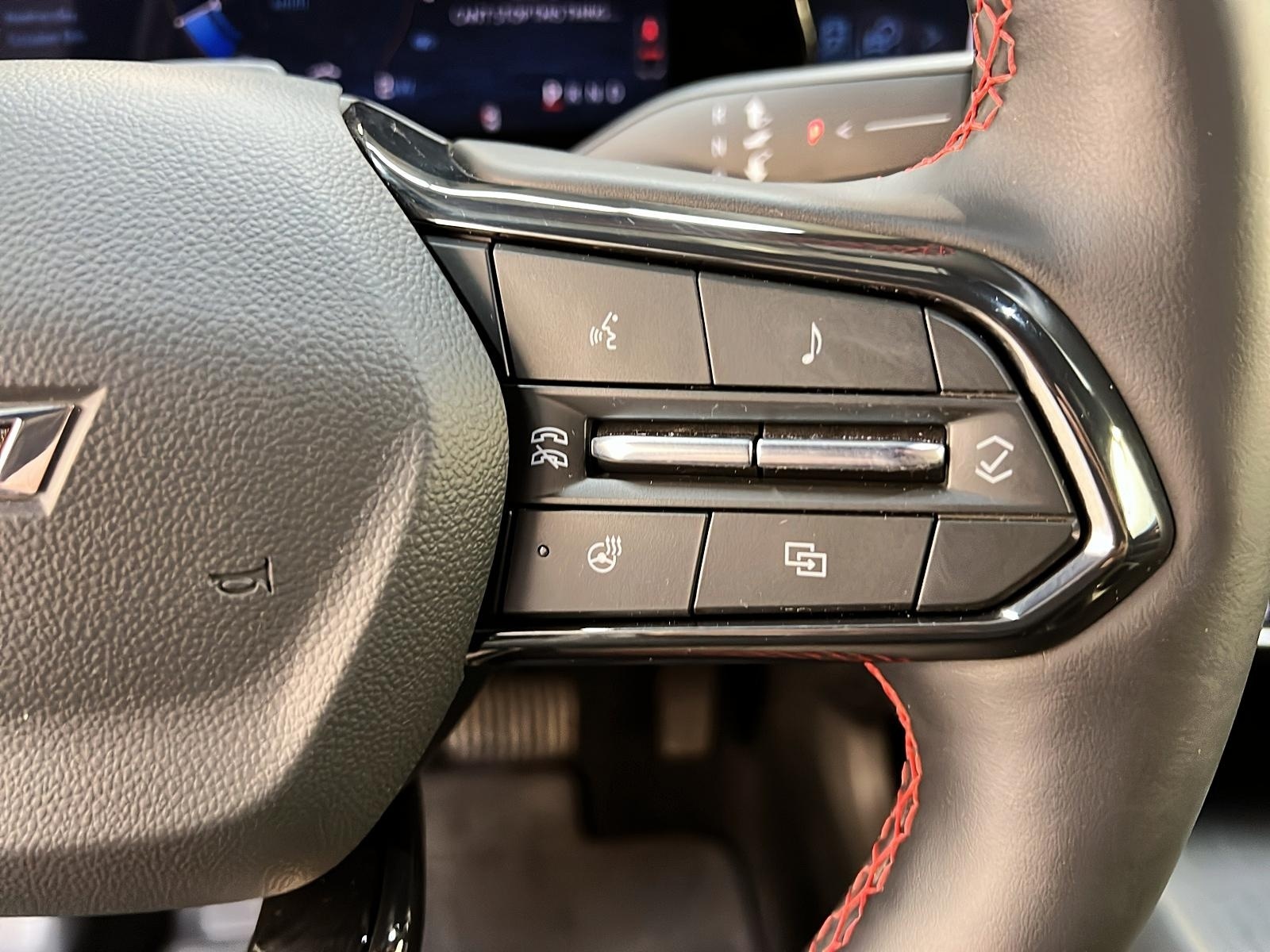 Chevrolet Equinox EV 3RS CUIR 4RM 2024 - image #18