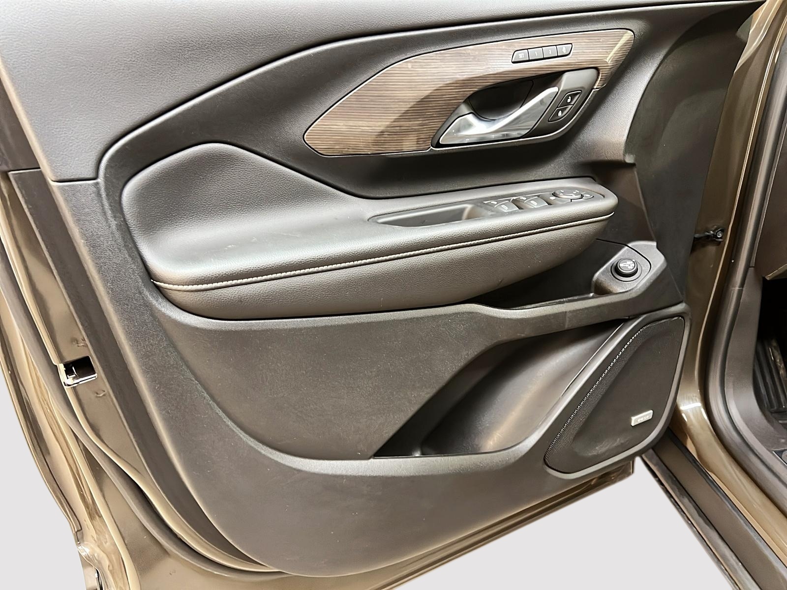 GMC Terrain DENALI CUIR TOIT PANO NAV 4RM 2024 - image #27