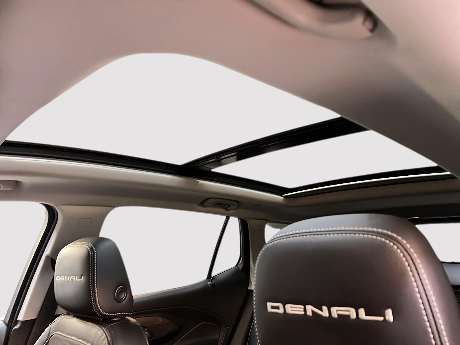 GMC Terrain 2024 - Image #10