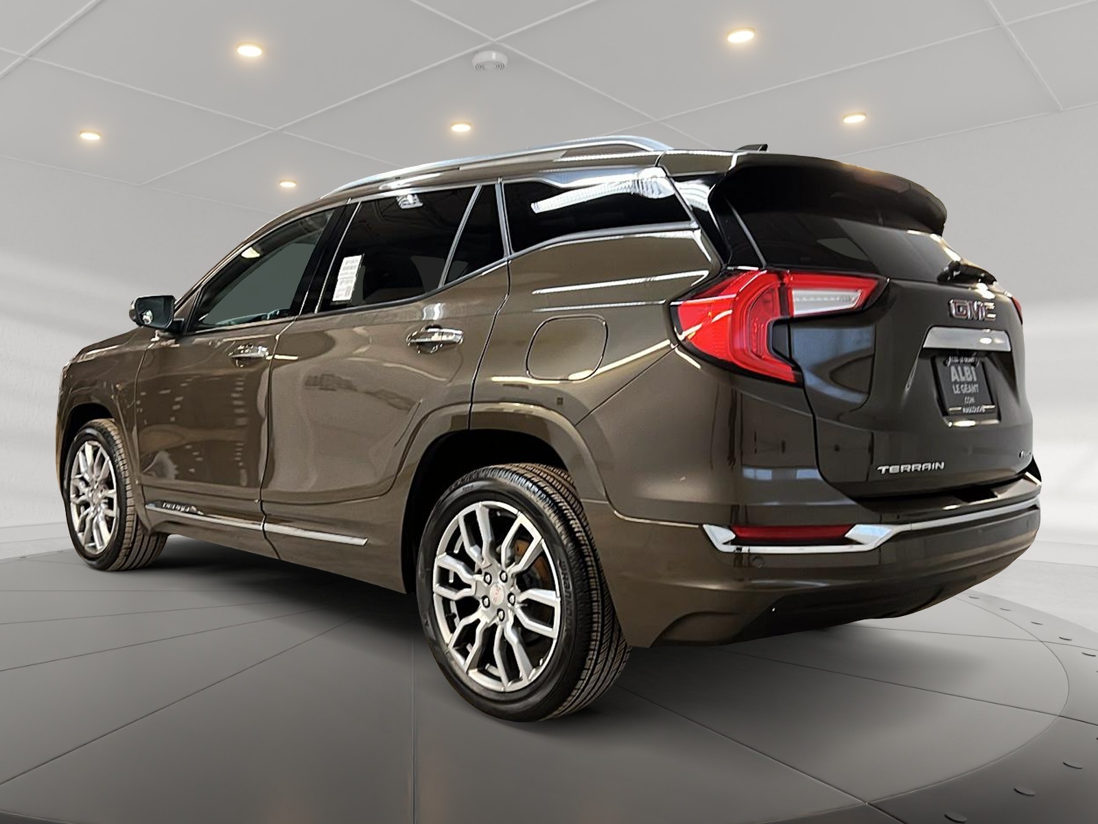 GMC Terrain DENALI CUIR TOIT PANO NAV 4RM 2024 - image #6
