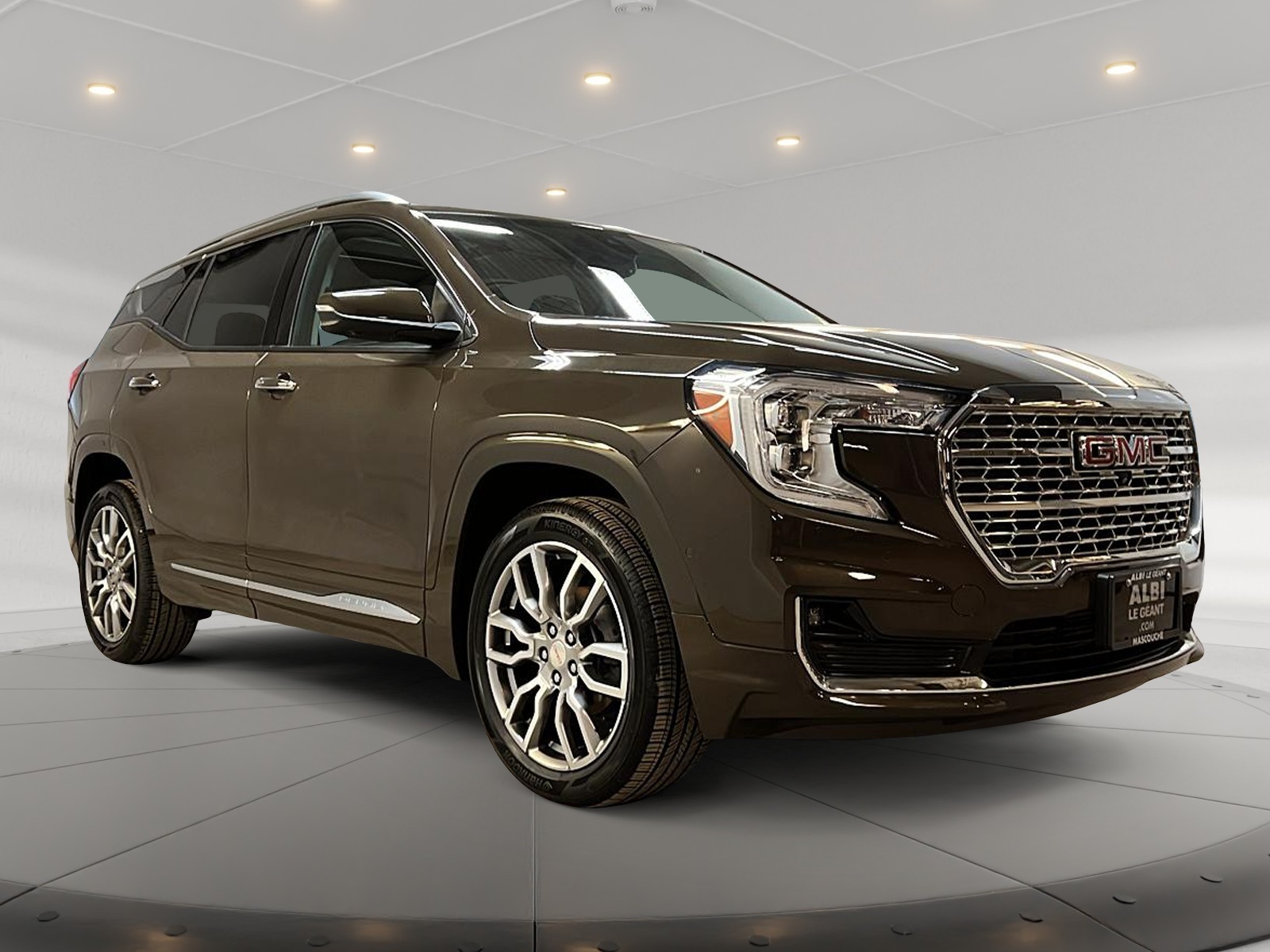 GMC Terrain DENALI CUIR TOIT PANO NAV 4RM 2024 - image #3