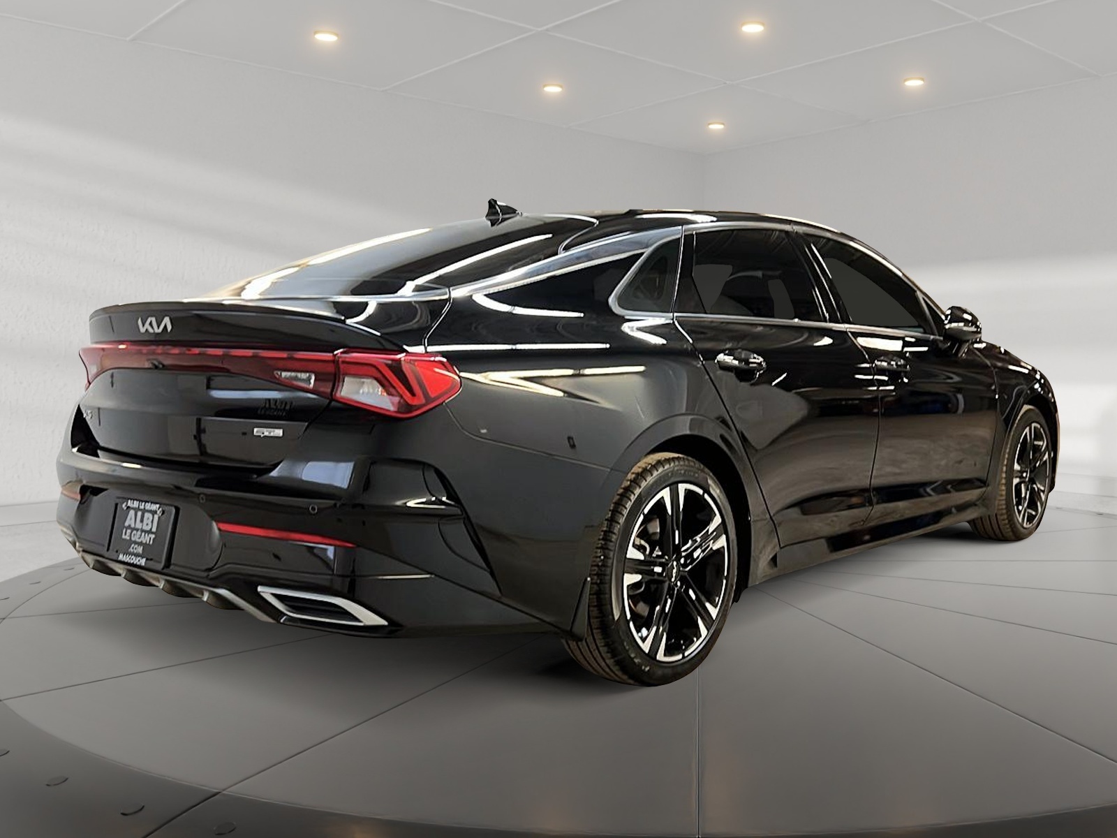 Kia K5 GT LINE 1.6T CUIR TOIT PANO NAV 4RM 2024 - image #4