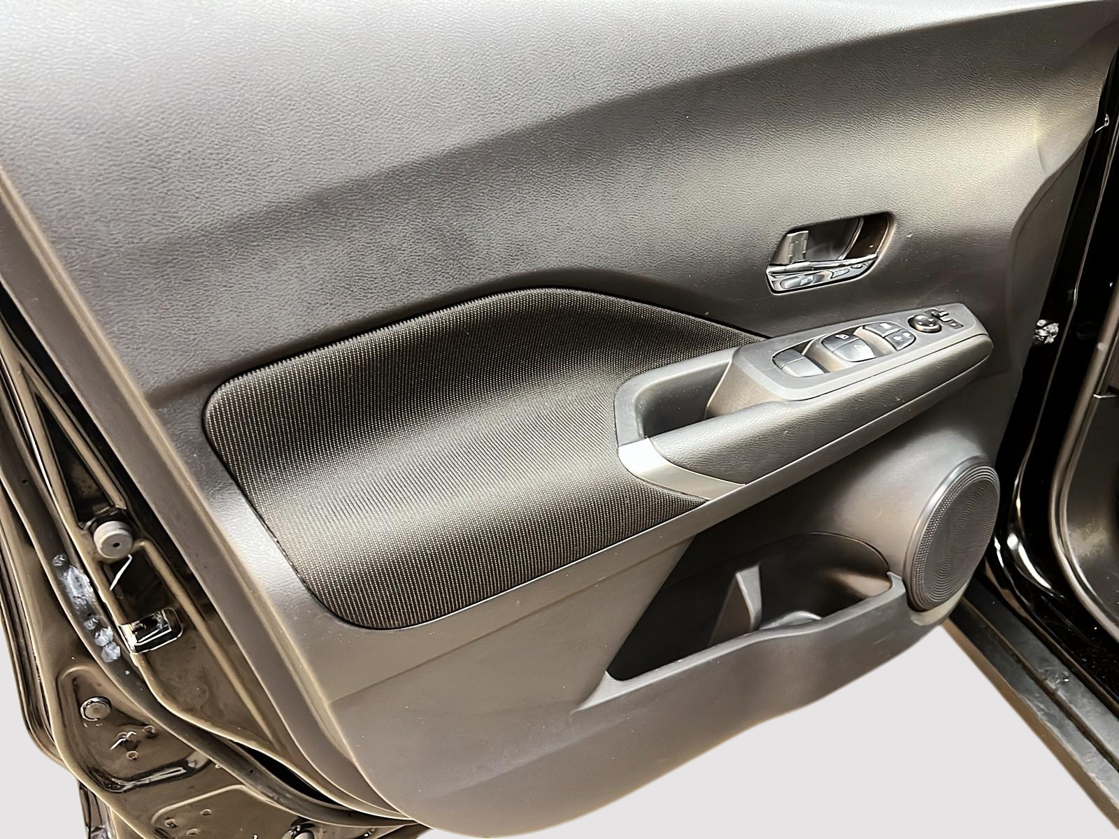 Nissan Kicks SV SPECIAL EDITION 2023 - image #22