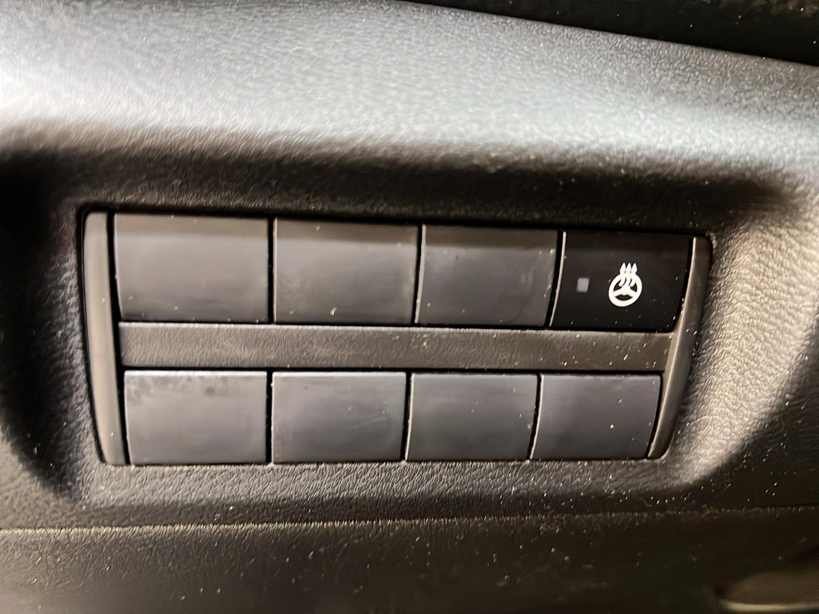 Nissan Kicks SV SPECIAL EDITION 2023 - image #20