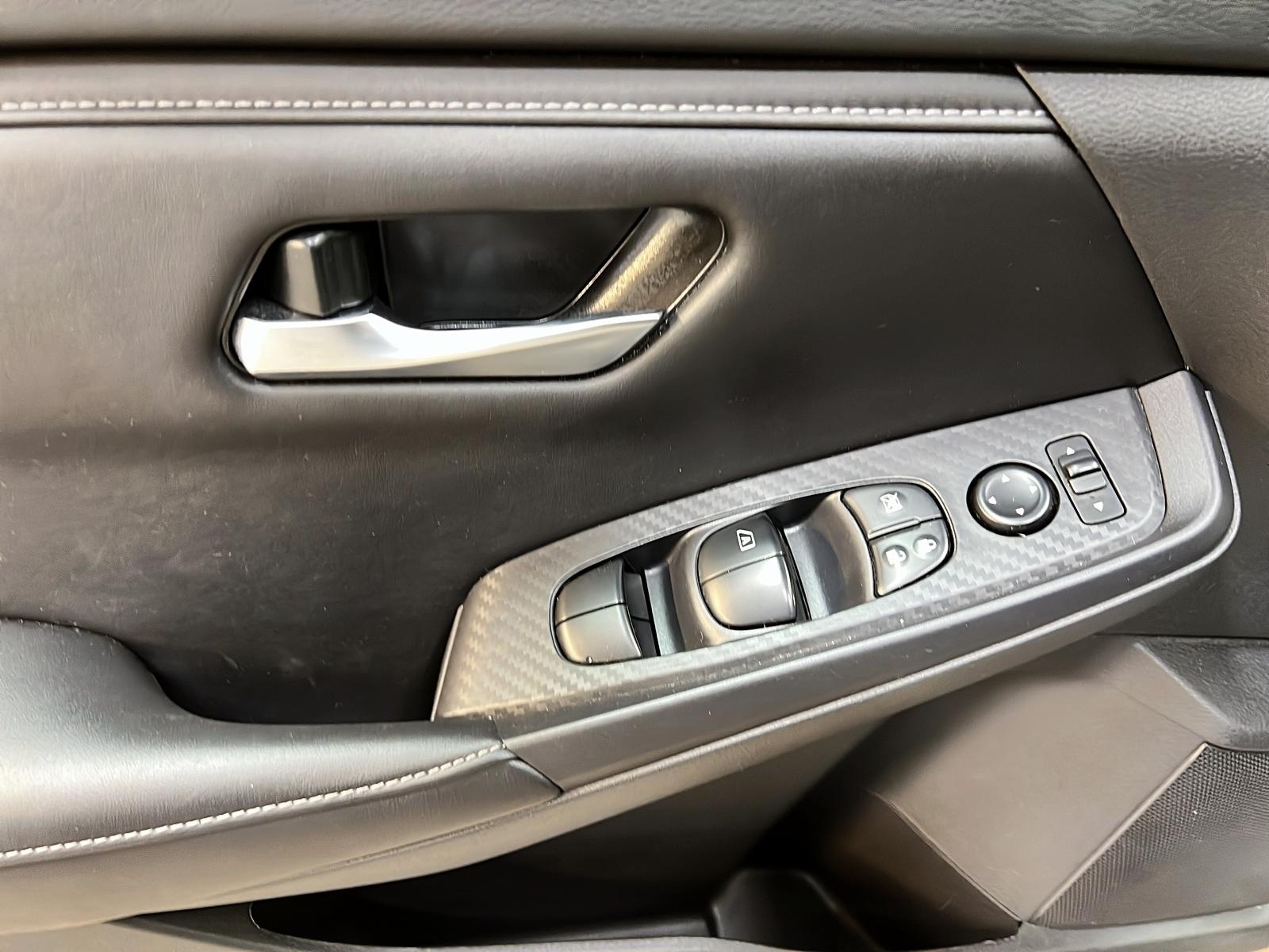 Nissan Sentra SV TOIT 2024 - image #22