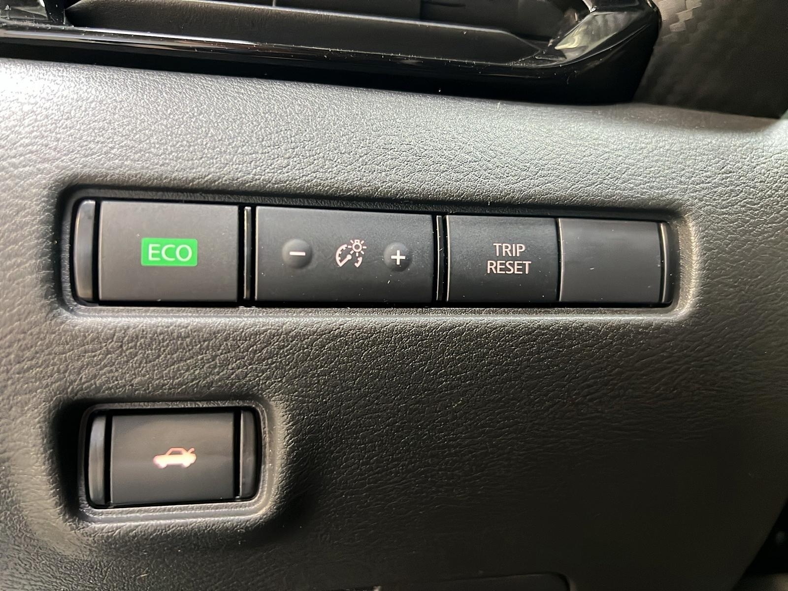Nissan Sentra SV TOIT 2024 - image #21