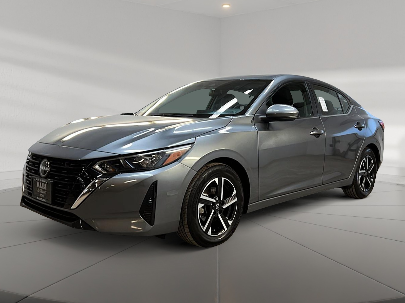 Nissan Sentra 2024 - Image #1