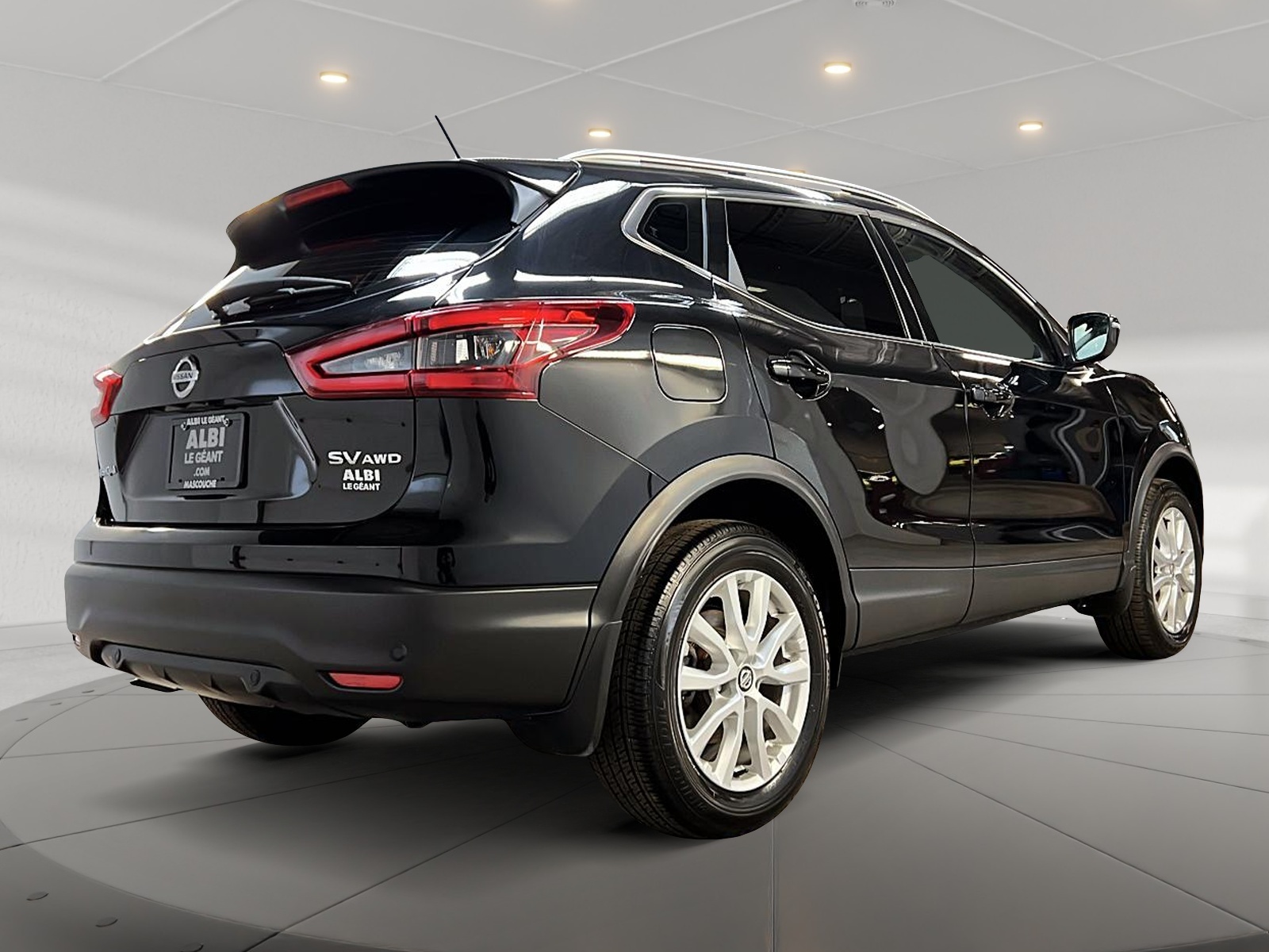Nissan Qashqai SV TOIT 4RM 2023 - image #4