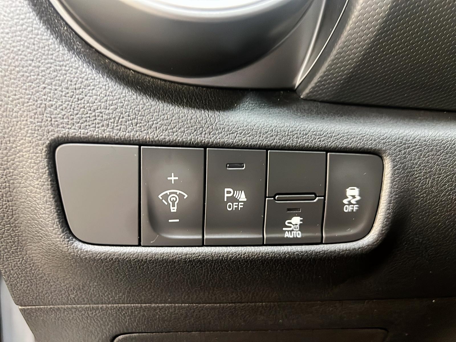 Hyundai Kona EV 2022 - Image #20