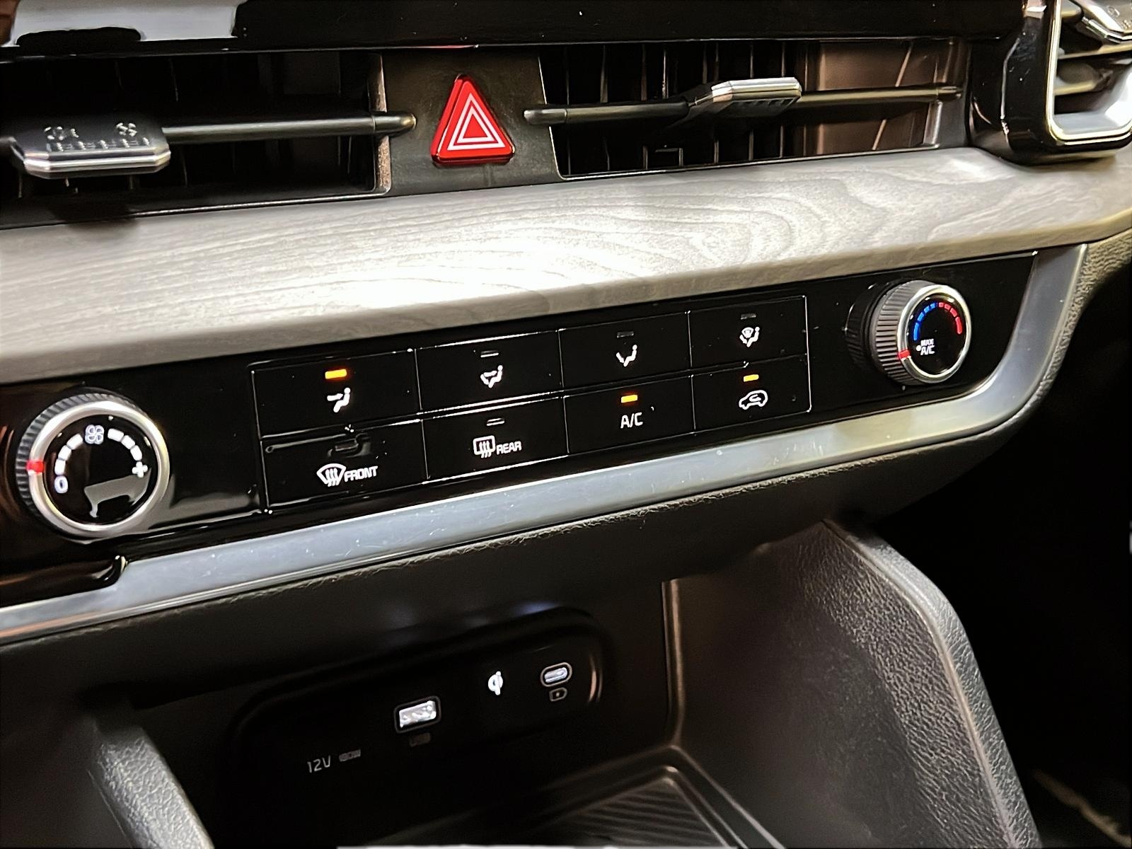 Kia Sportage X-LINE CUIR 4RM 2024 - image #14