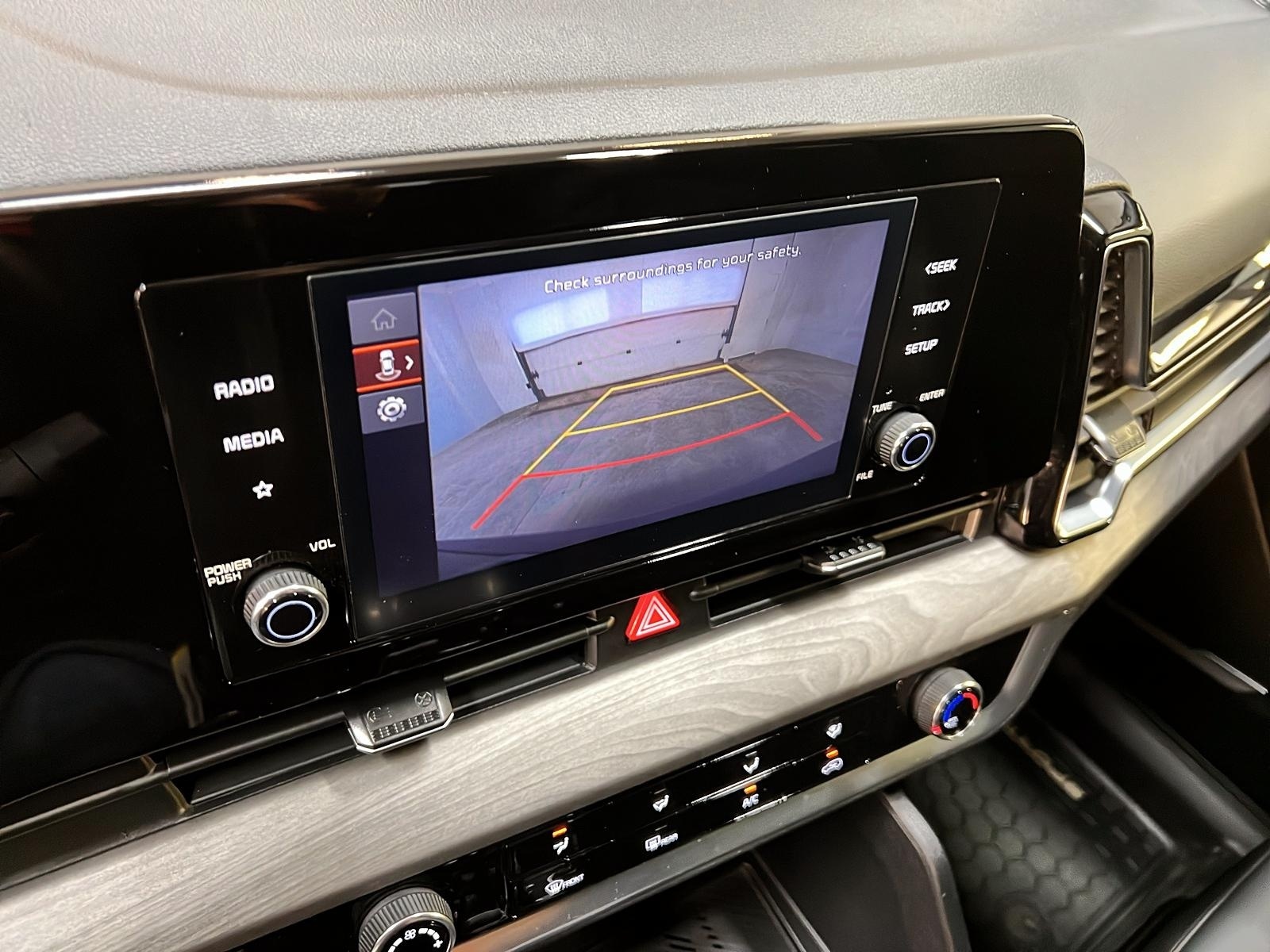 Kia Sportage X-LINE CUIR 4RM 2024 - image #16