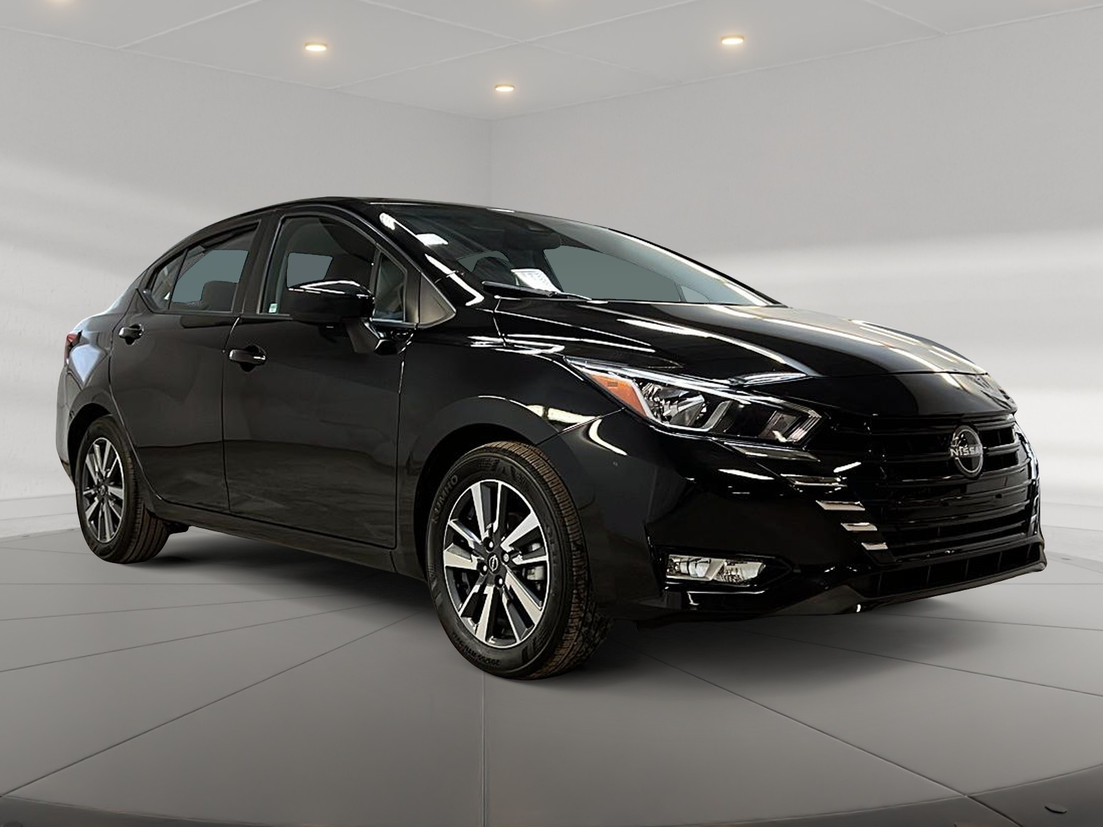 Nissan Versa SV 2025 — photo 3