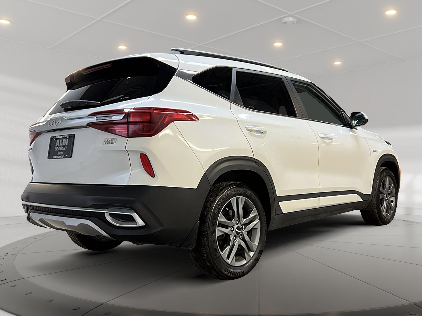 Kia SELTOS EX CUIR TOIT 4RM 2023 - image #4