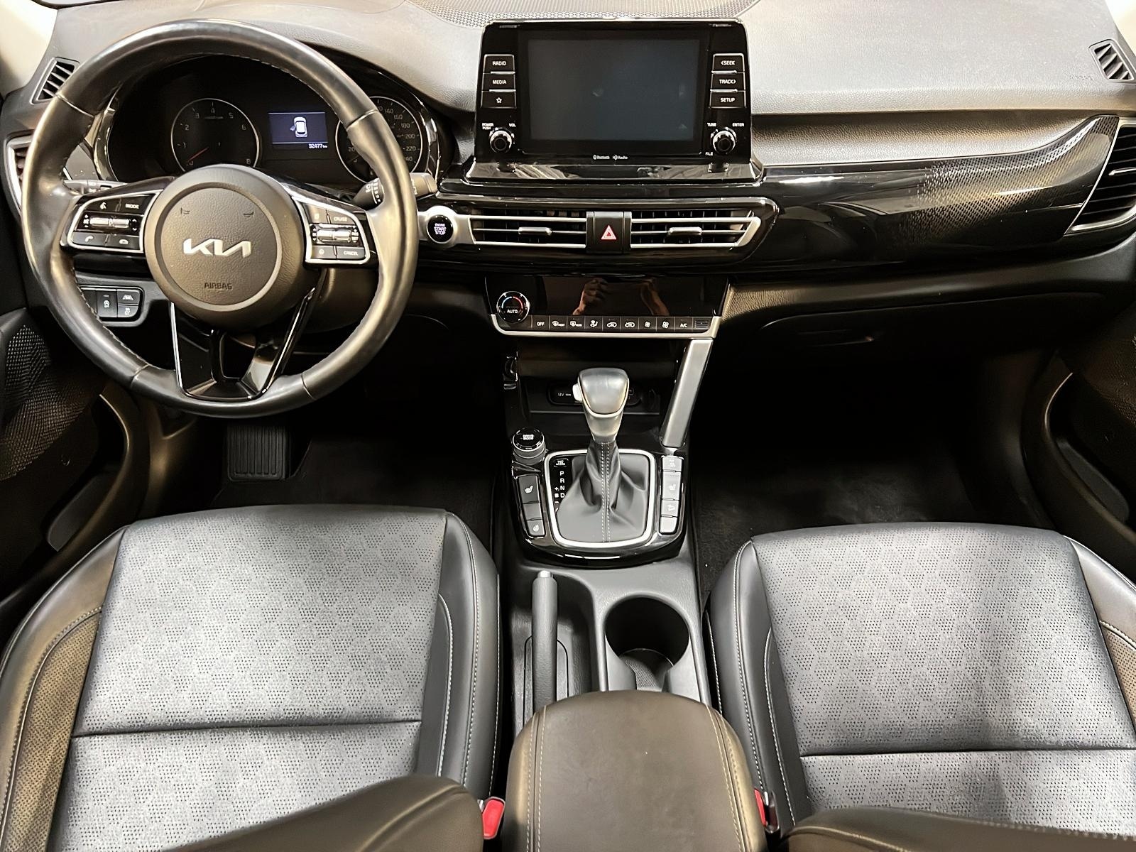 Kia SELTOS EX CUIR TOIT 4RM 2023 - image #11