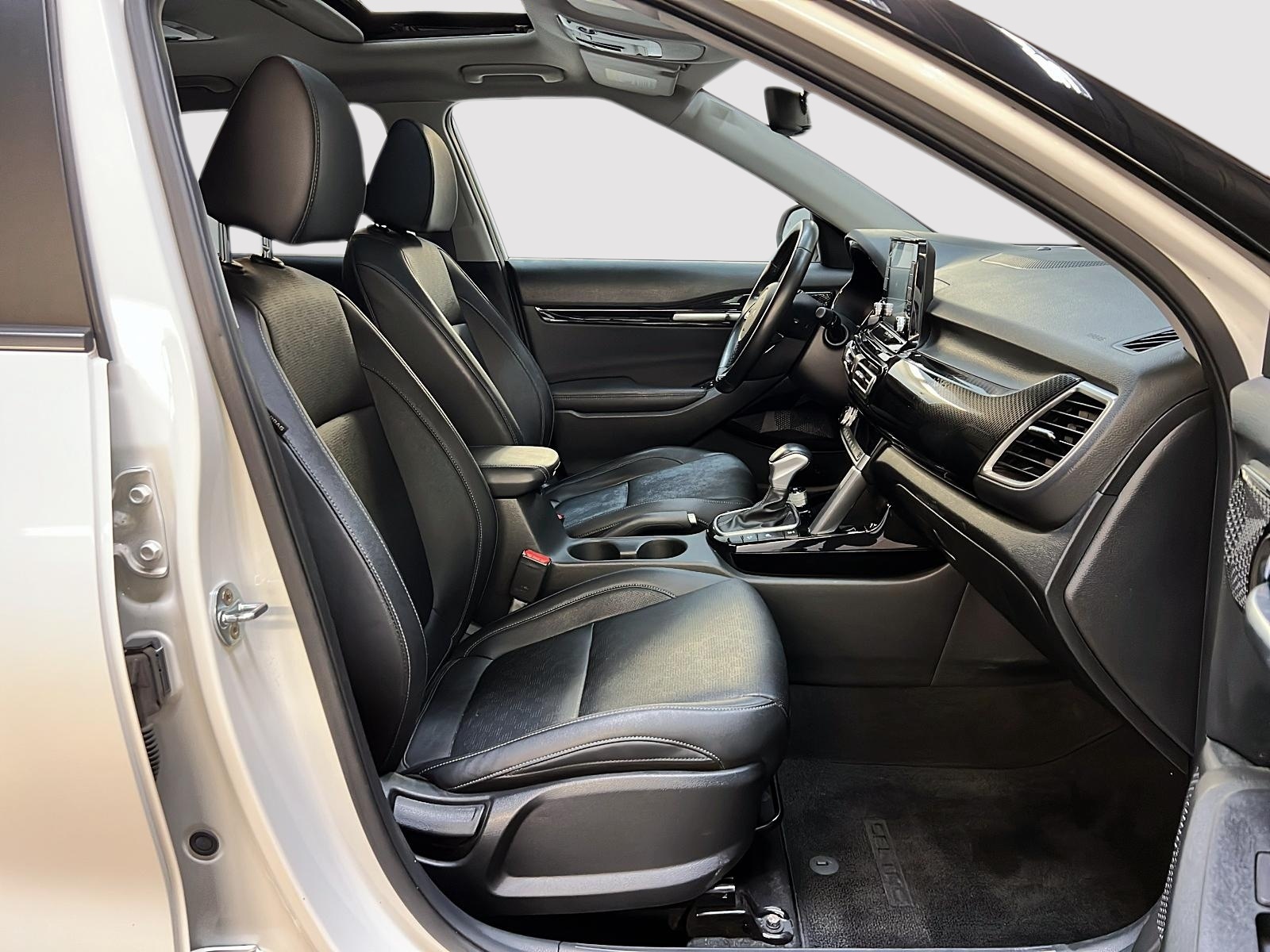 Kia SELTOS EX CUIR TOIT 4RM 2023 - image #8