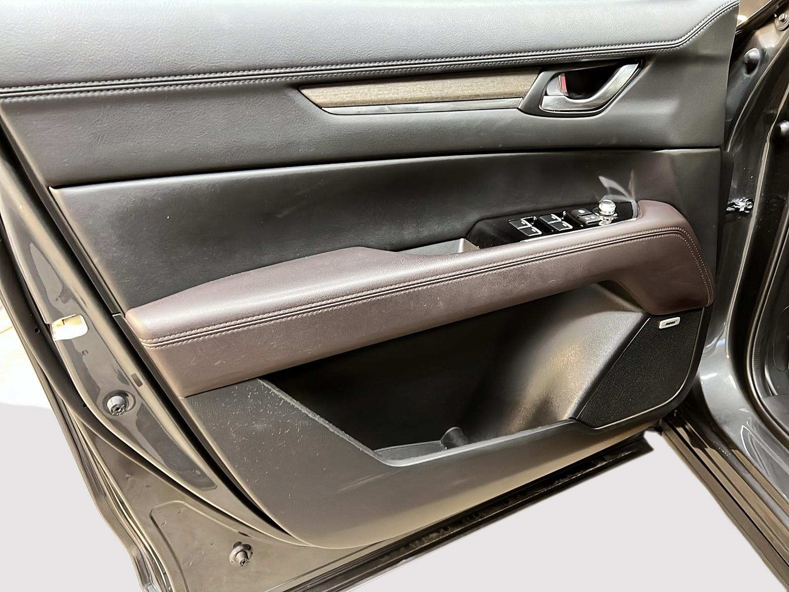 Mazda CX-5 SIGNATURE 2.5T CUIR TOIT NAV 4RM 2023 - image #26